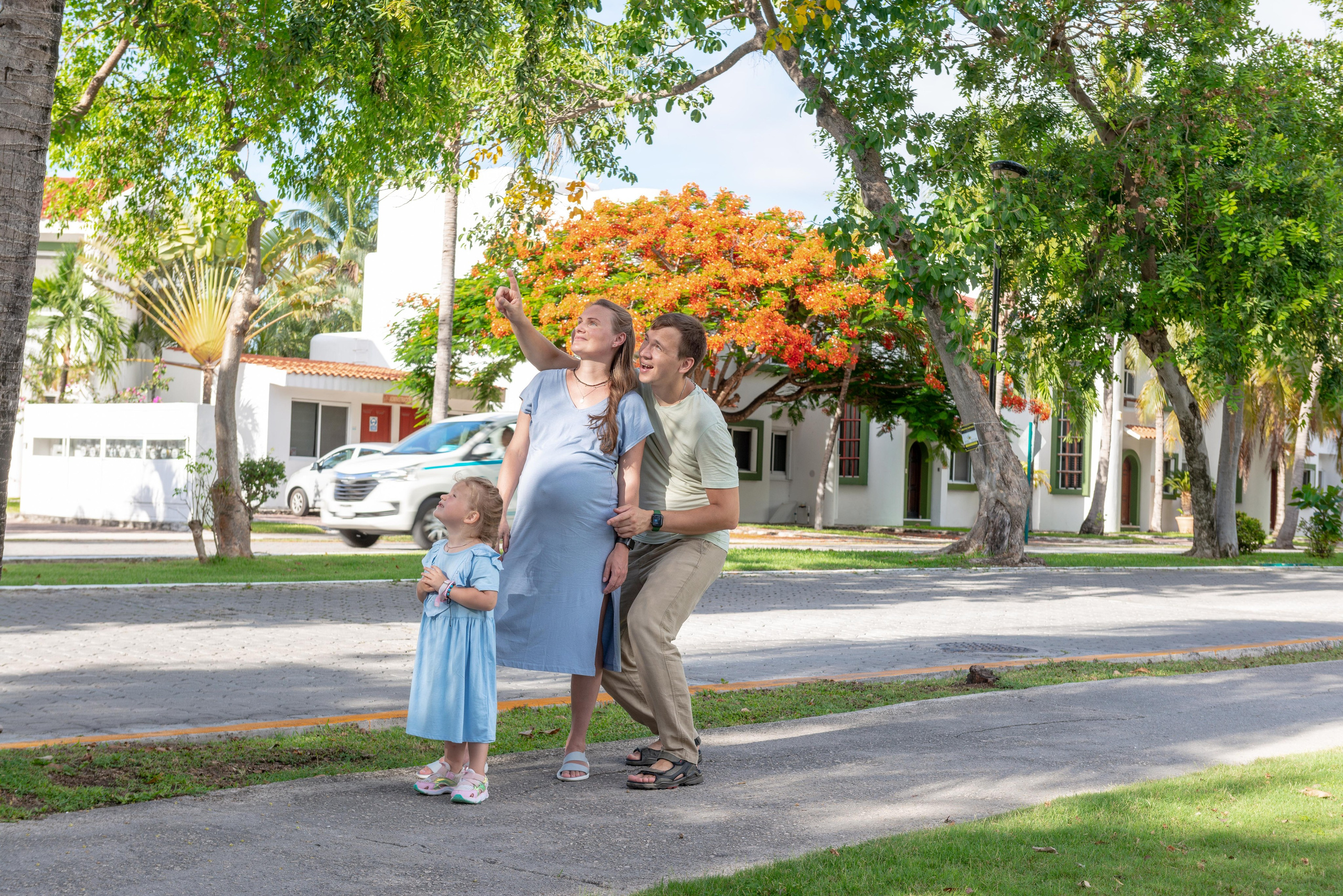 Family Maternity Photoshoot: Waiting for a New Miracle. PHOTOGRAPHER QUINTANA ROO