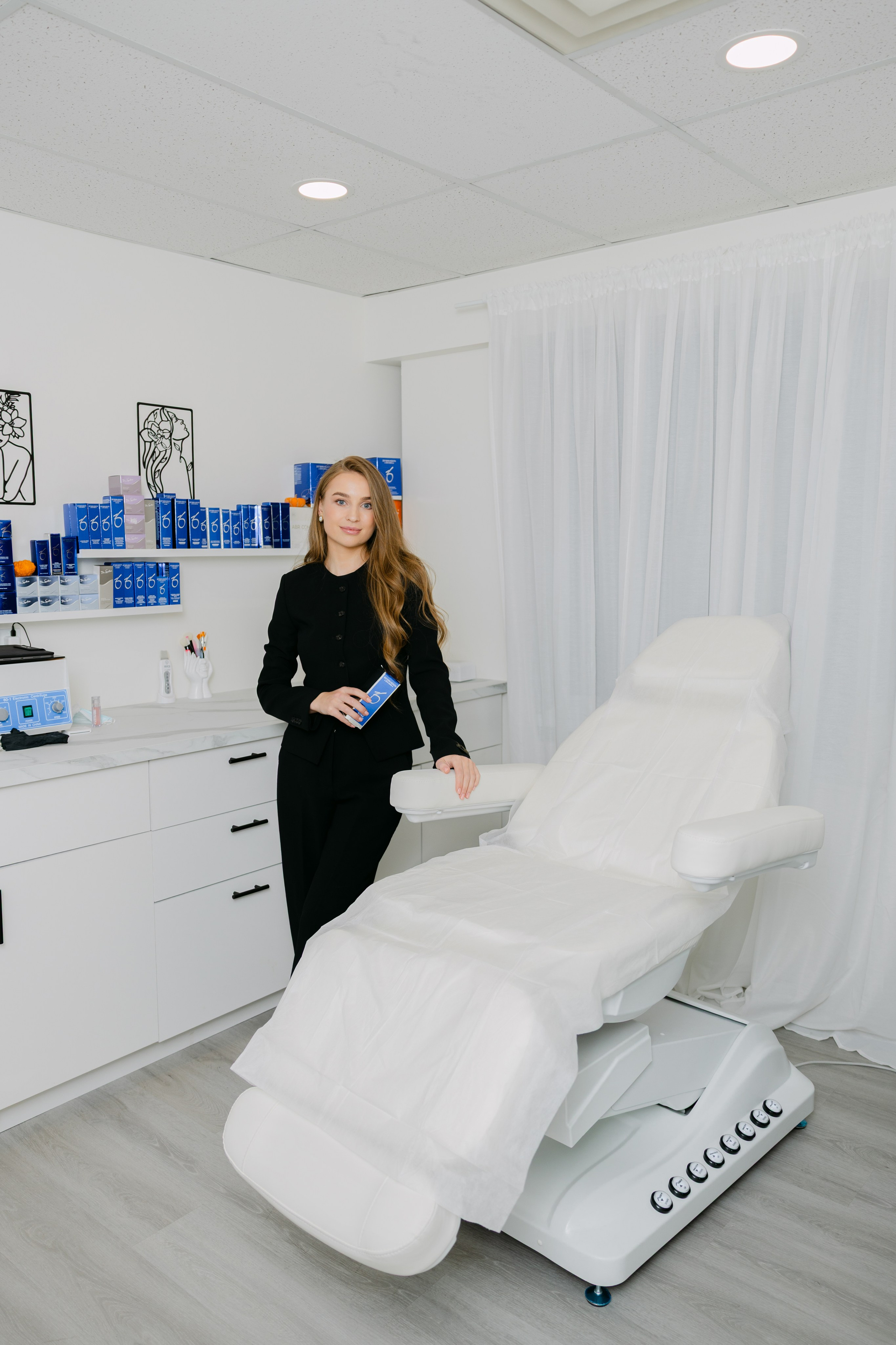 Aesthetic Specialist. Photographer Elvira Hryshchenko