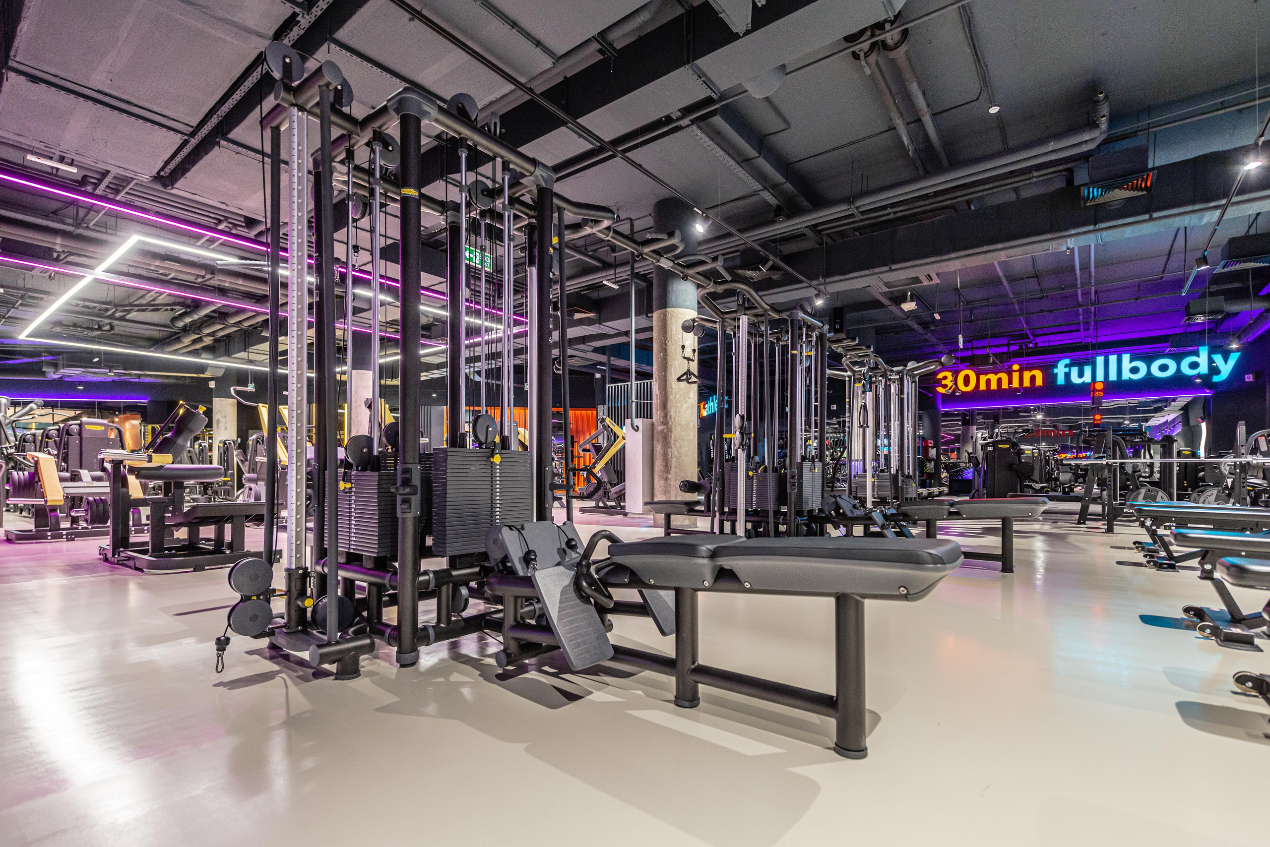 DDX Fitness в Место встречи Киргизия. PHOTOGRAPHER QUINTANA ROO