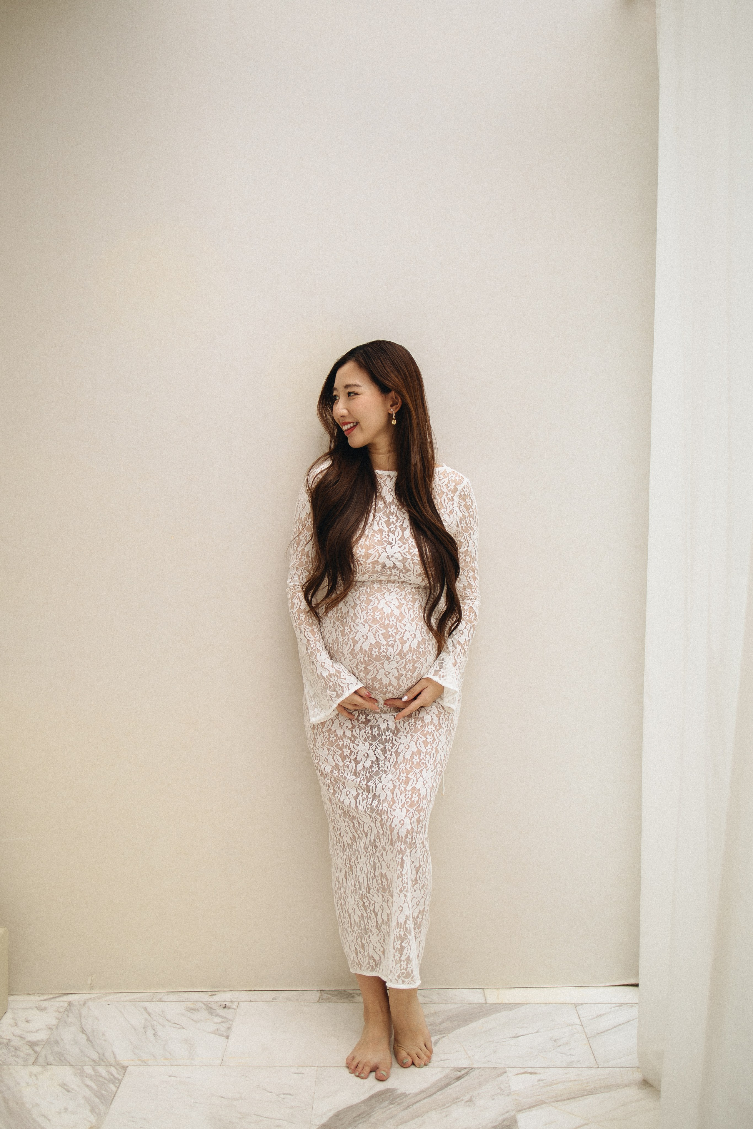 The Sweetest Anticipation. Family and wedding photographer in Bangkok, Thailand