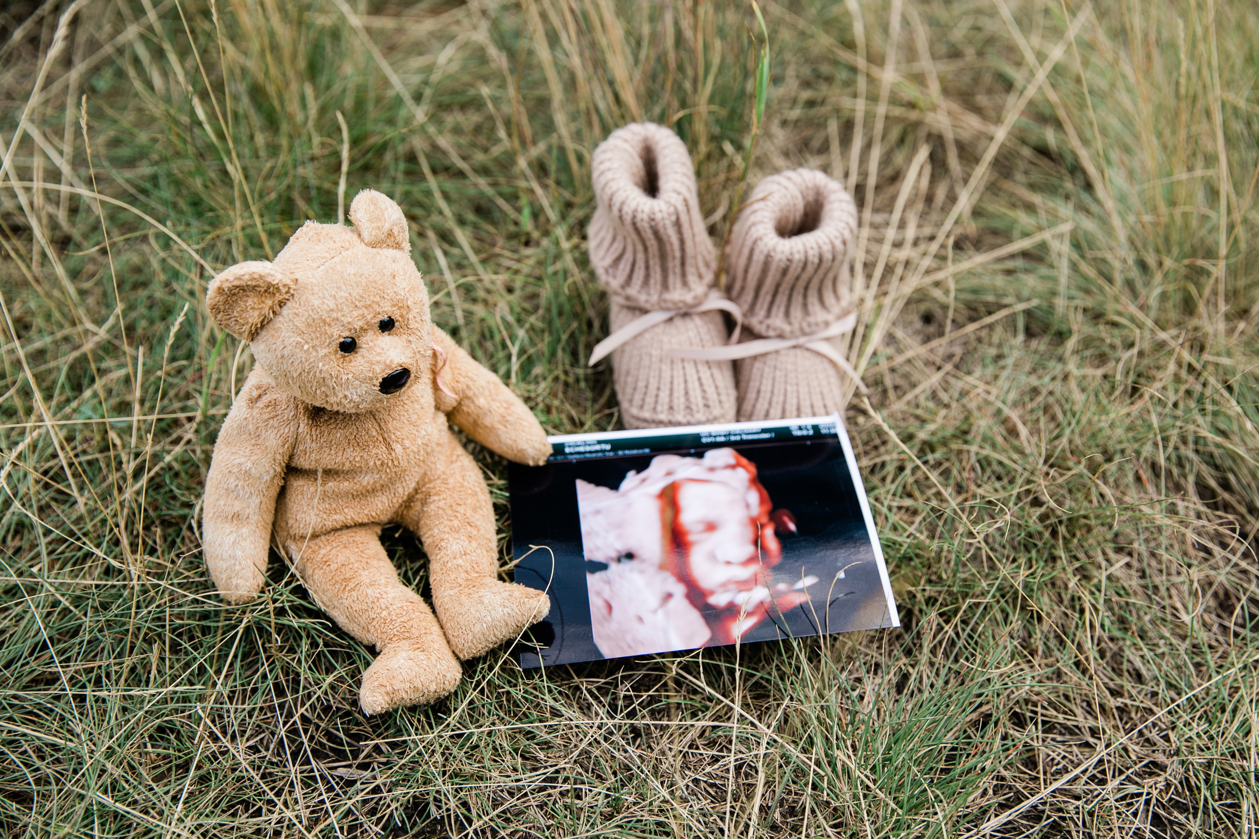 Maternity Photos — Canmore — Daniella. Fotografía accesible en Calgary