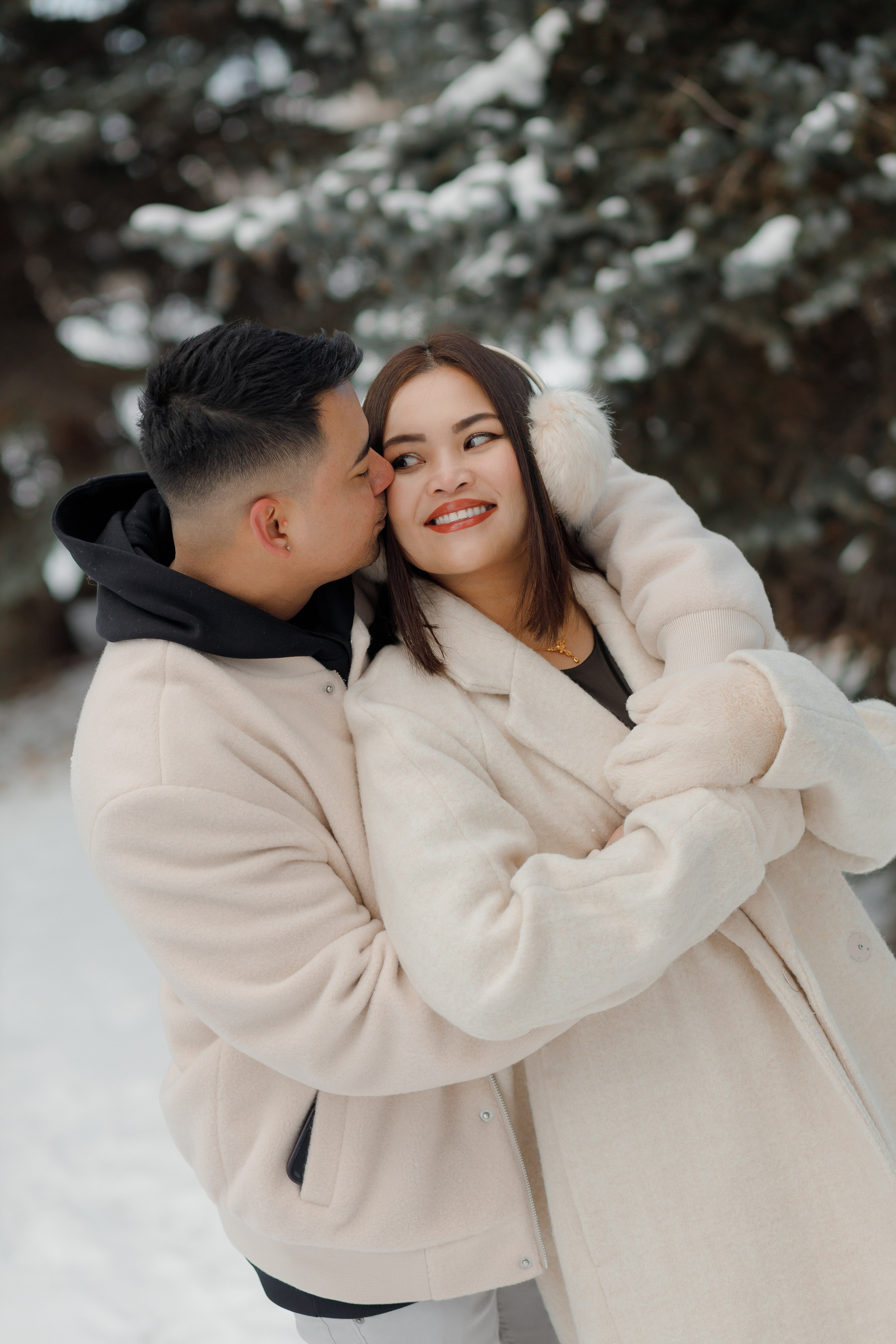 Family winter story. Photographer Elvira Hryshchenko