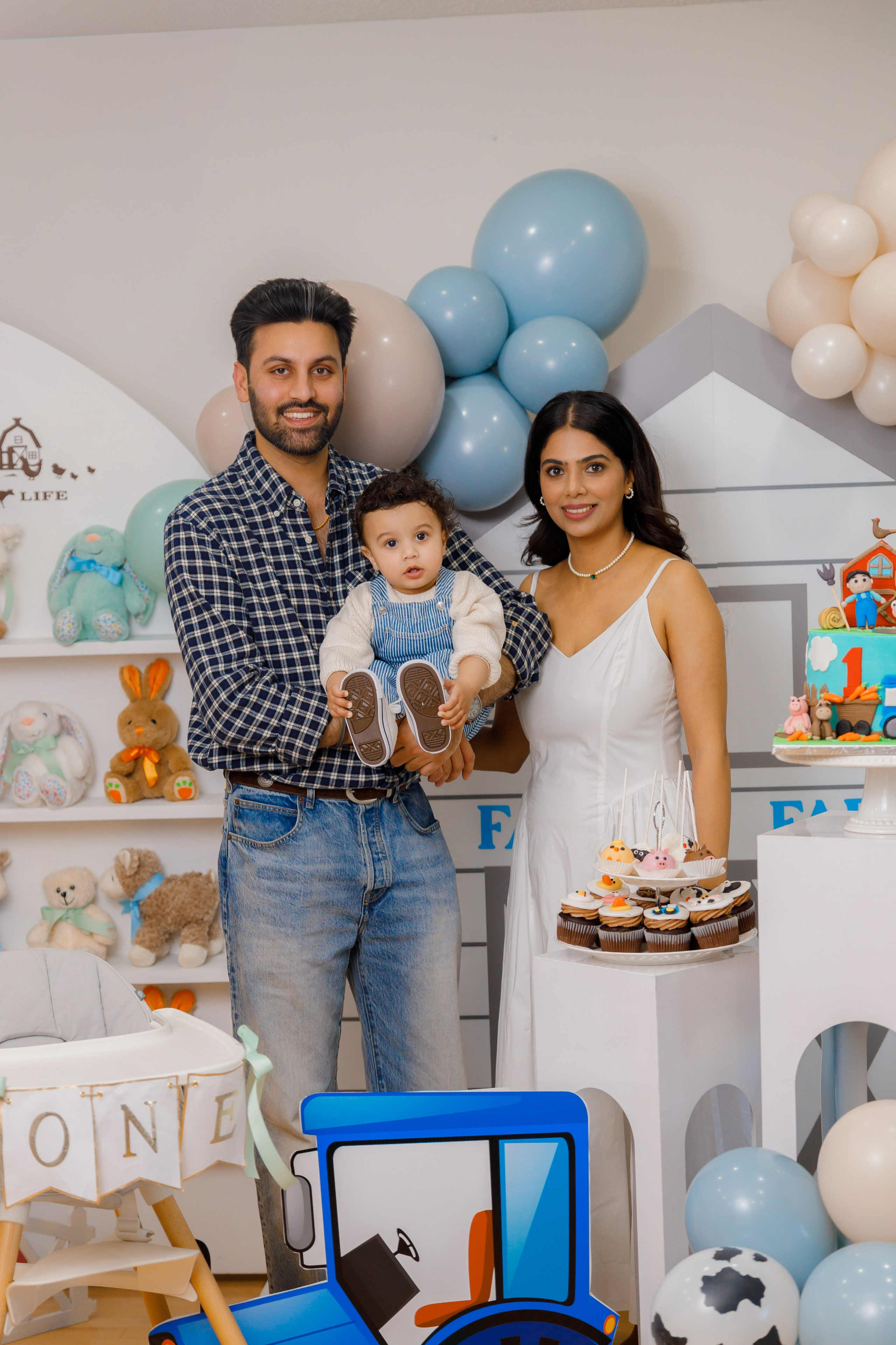 Fateh’s 1st birthday. Photographer Elvira Hryshchenko