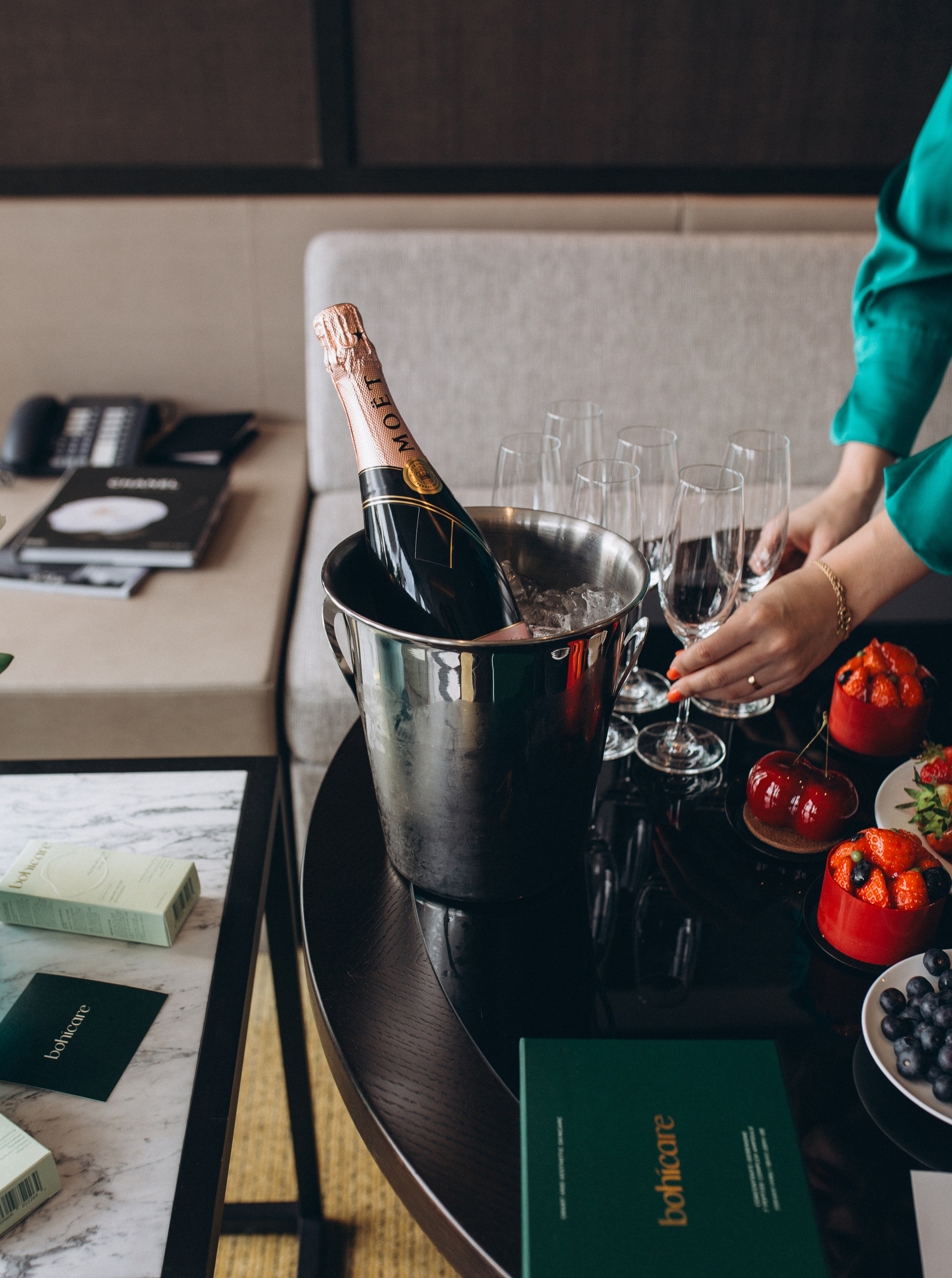 Grand Hyatt Seoul (bohicare). Portrait photographer in South Korea Olga Lian