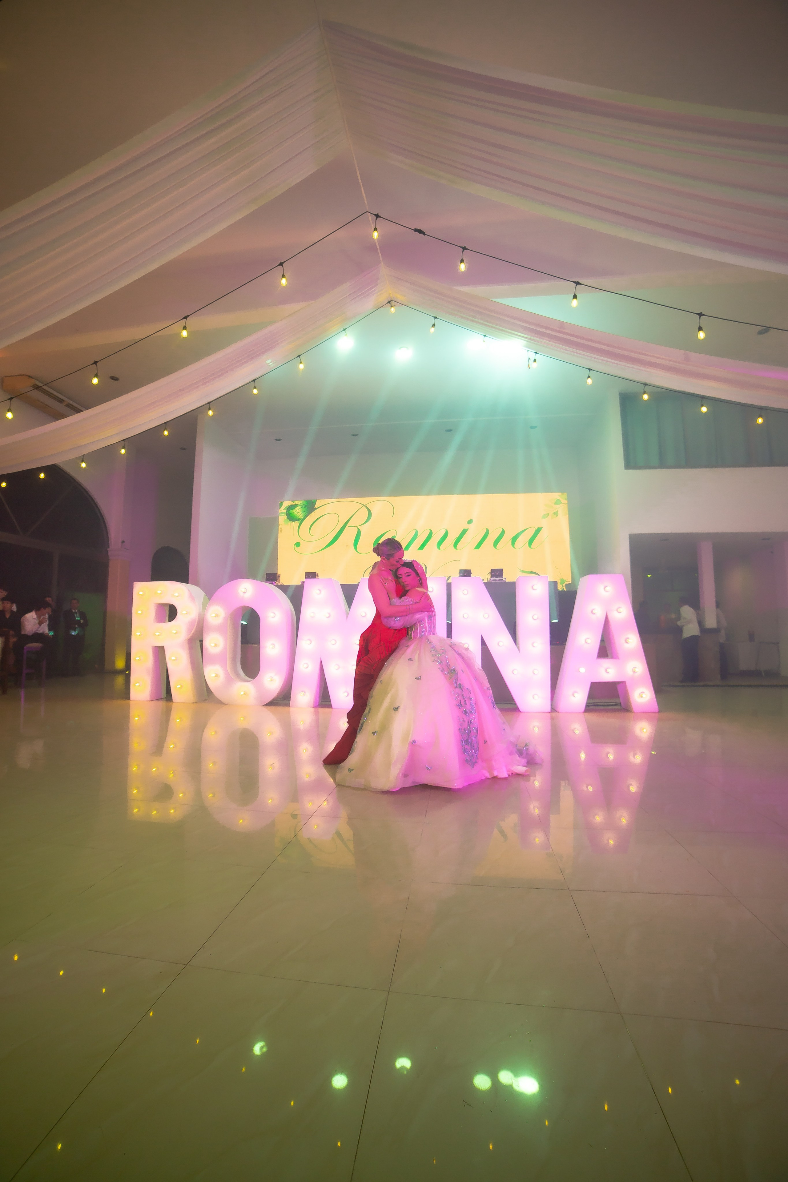 XV AÑOS ROMINA. Simón Enríquez Studio