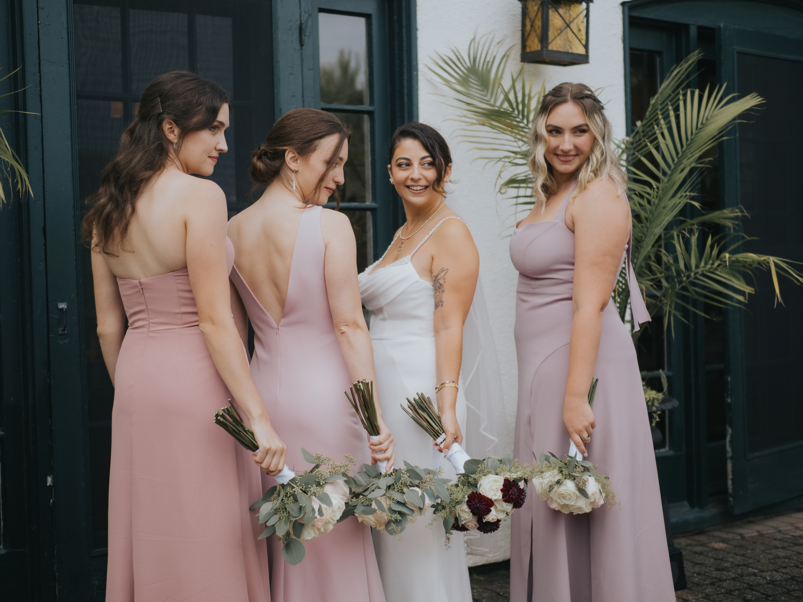Wedding of Cassandra and Loïc in Beaconsfield, Montreal. Montreal Wedding Photographer — Muriel Oe Photo