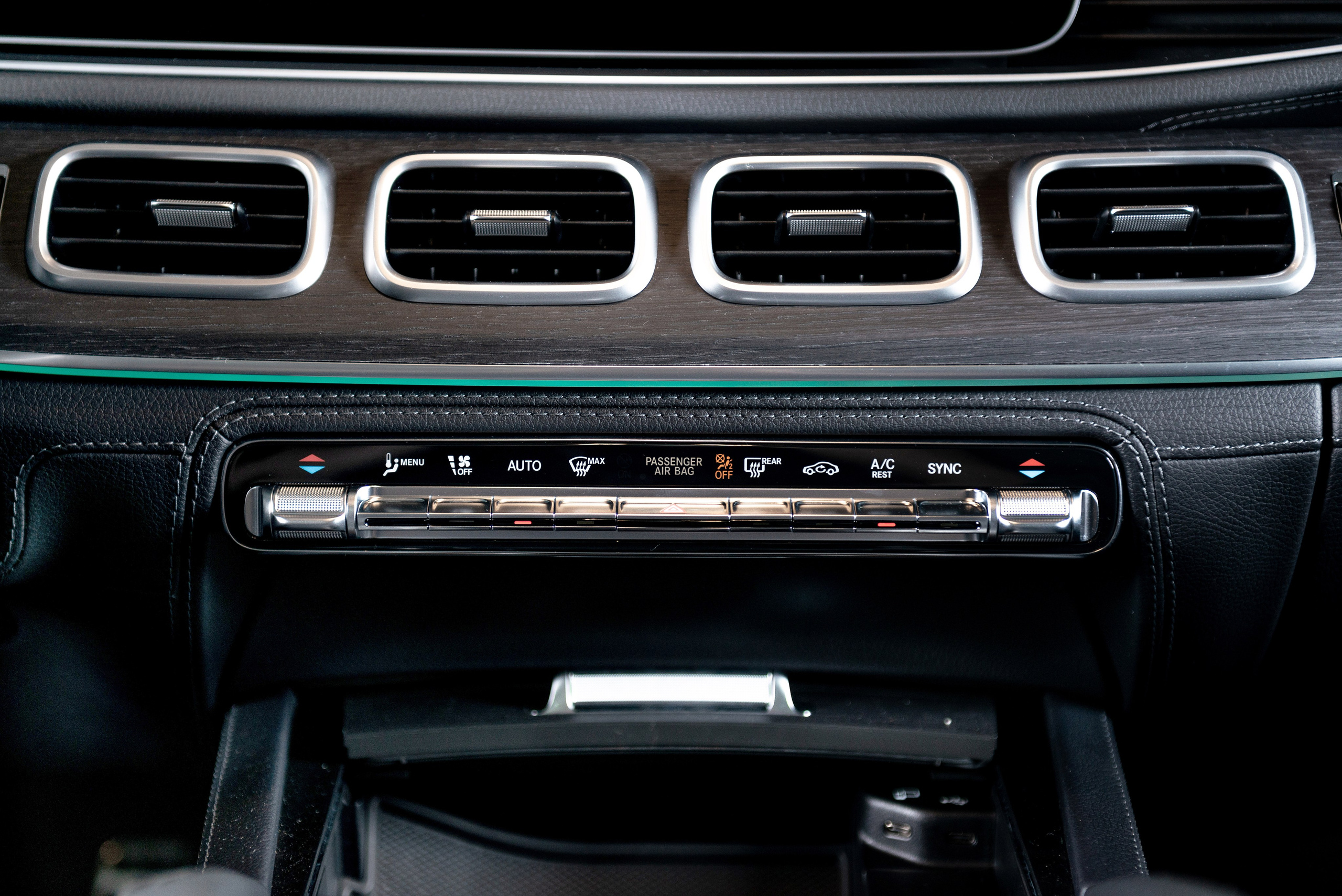 Автомобильная фотосъемка Mercedes GLS в студии. PHOTOGRAPHER QUINTANA ROO