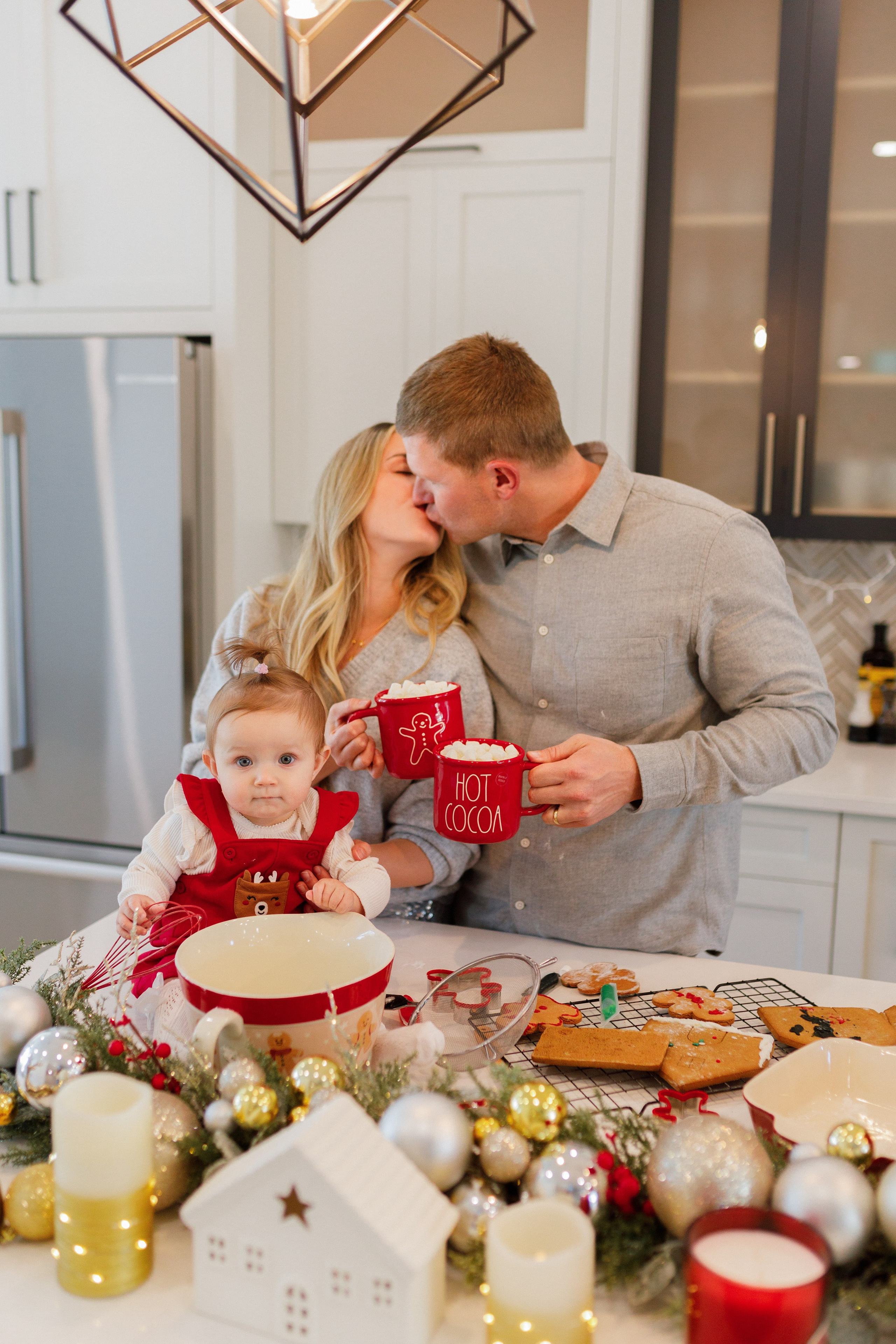 Christmas minis 2026. Photographer Elvira Hryshchenko