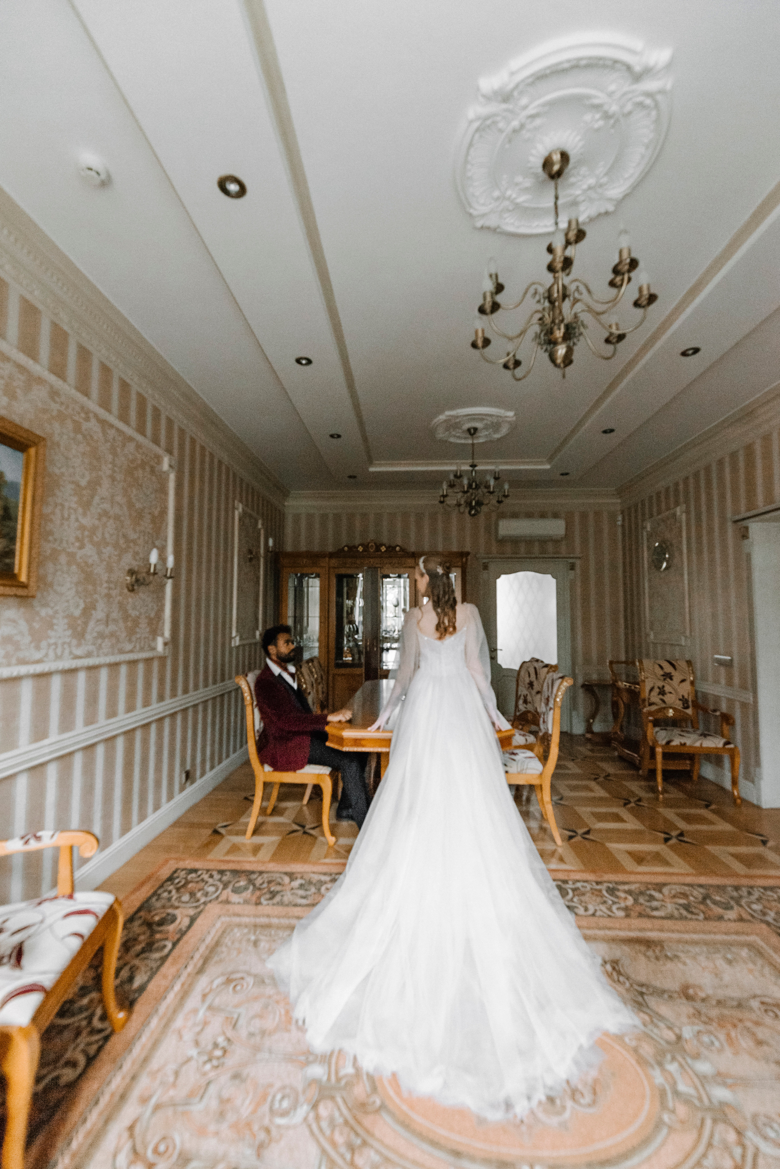 Bridgertonów. Kreatywność na granicy wesela. Nika Stoma — fotografka i blogerka w Europie i Azji