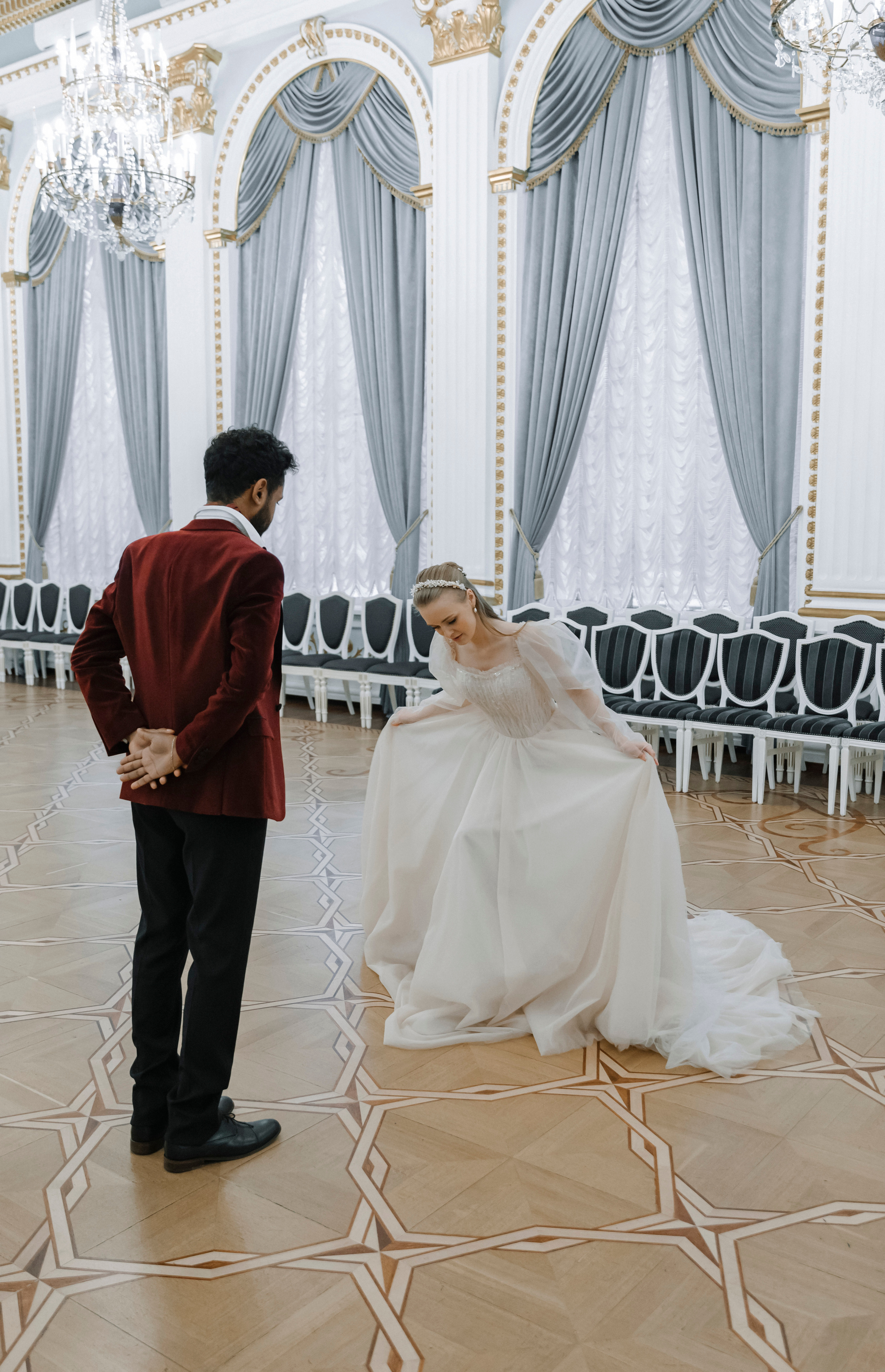 Bridgertonów. Kreatywność na granicy wesela. Nika Stoma — fotografka i blogerka w Europie i Azji