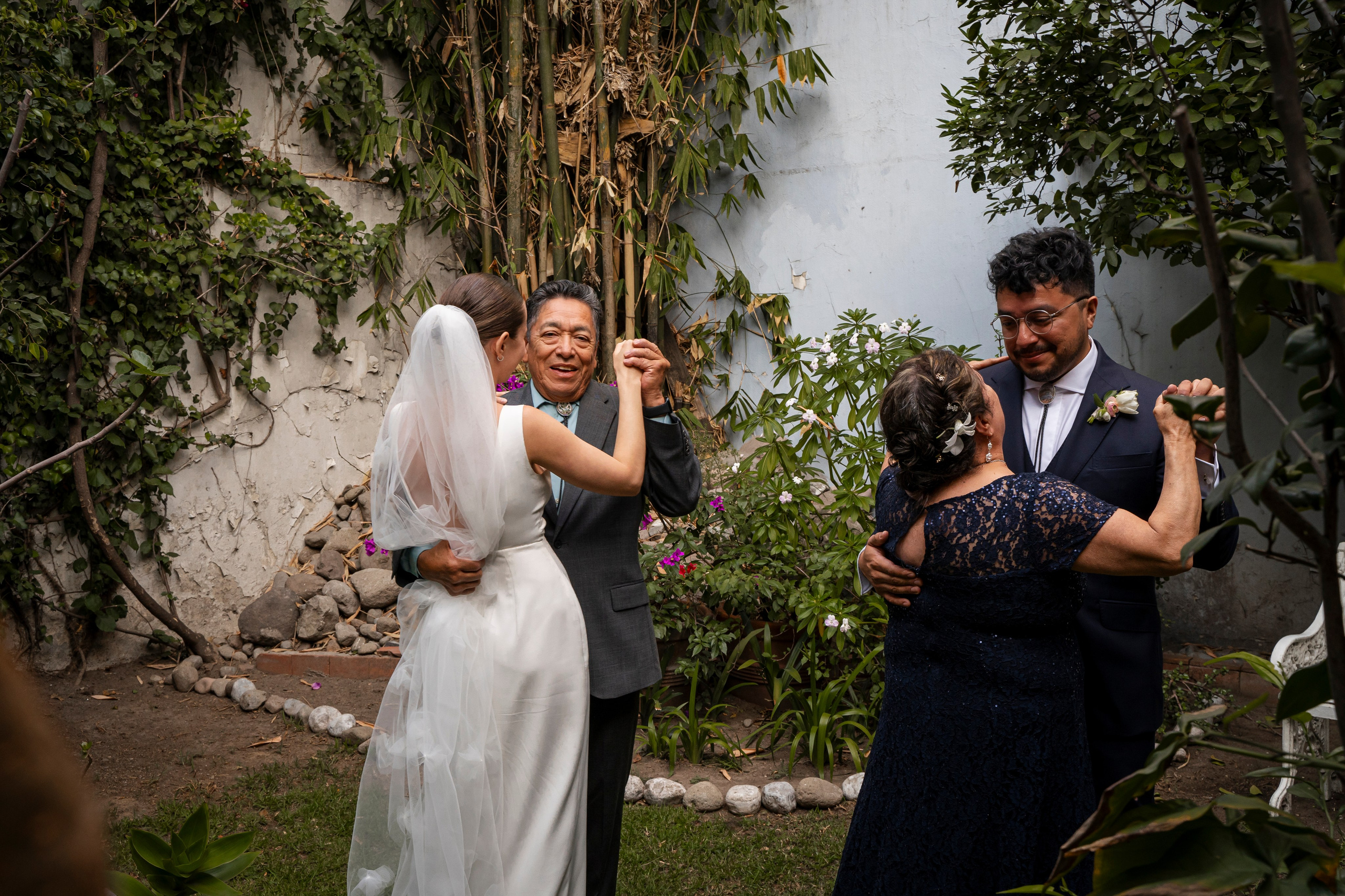 Professional Mexico City photographer specializing in weddings, surprise proposals, horse photo sessions and private events in Chapultepec. Ekaterina Frolova photography