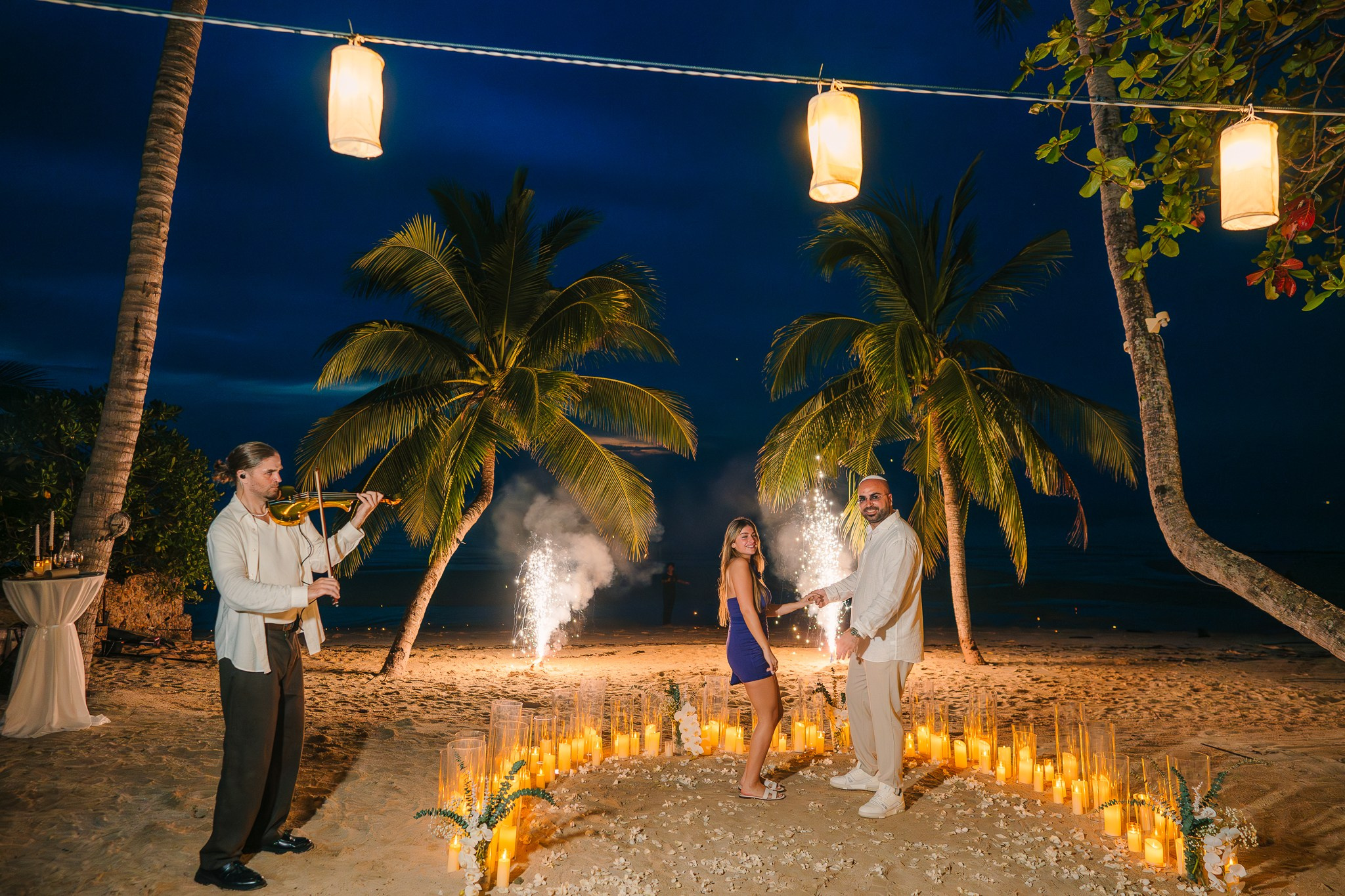 Live music. Romantic proposal on Koh Samui, Thailand