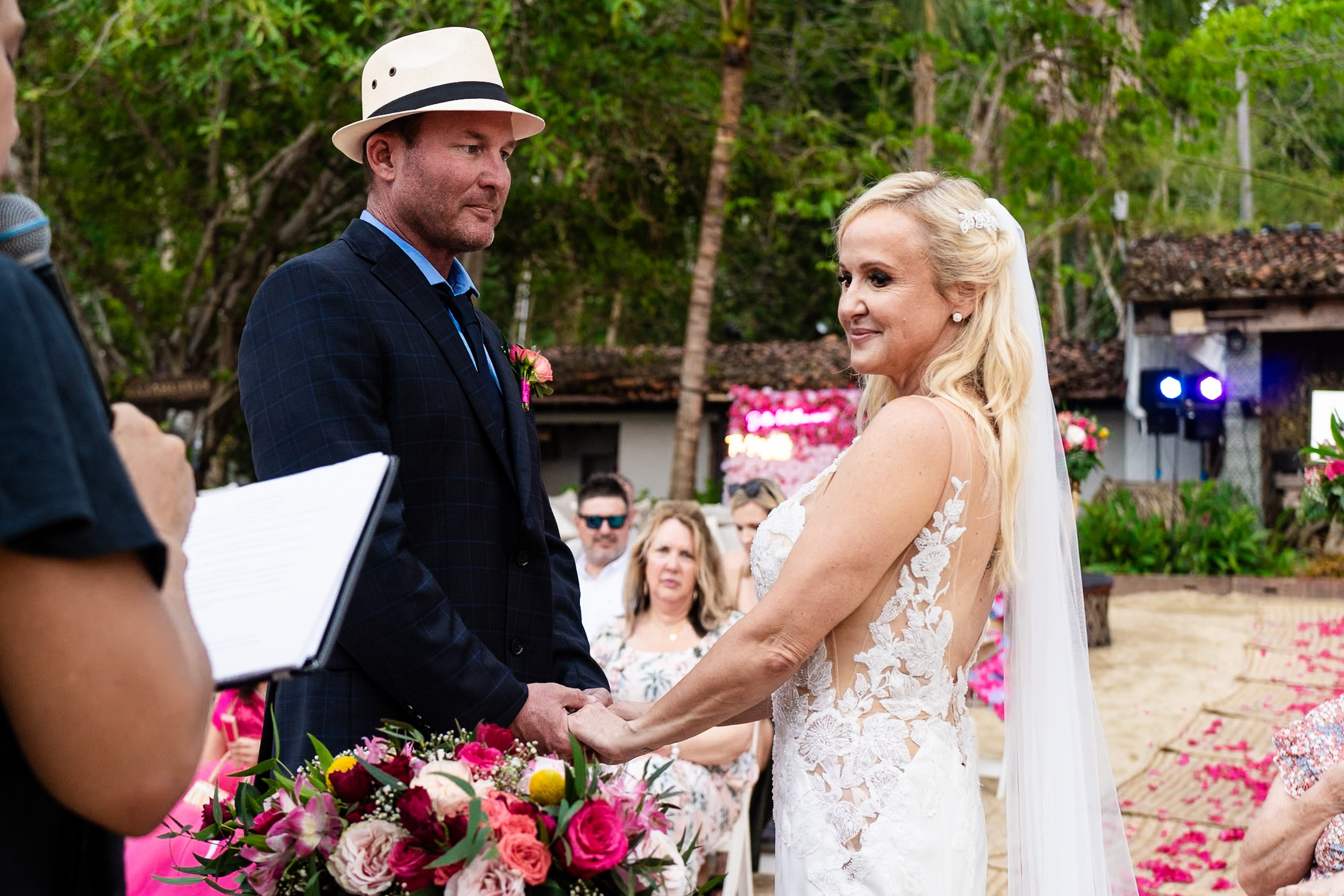 Aggie & Brian. Fotografía de Bodas Profesionales en Puerto Vallarta y Riviera Nayarit