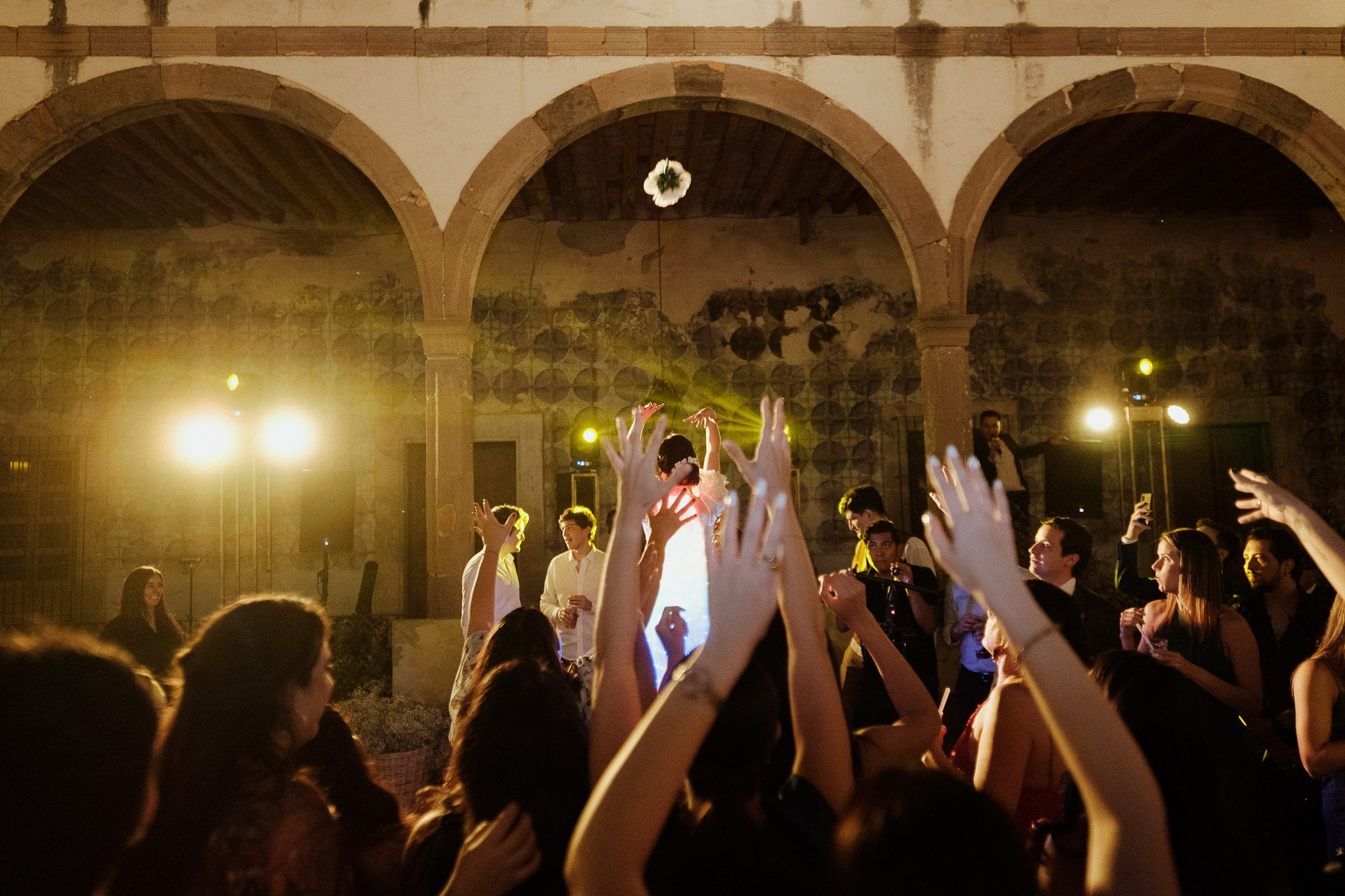 Carmen y Alfredo: Boda en hacienda de Peotillos. Fotógrafo de bodas