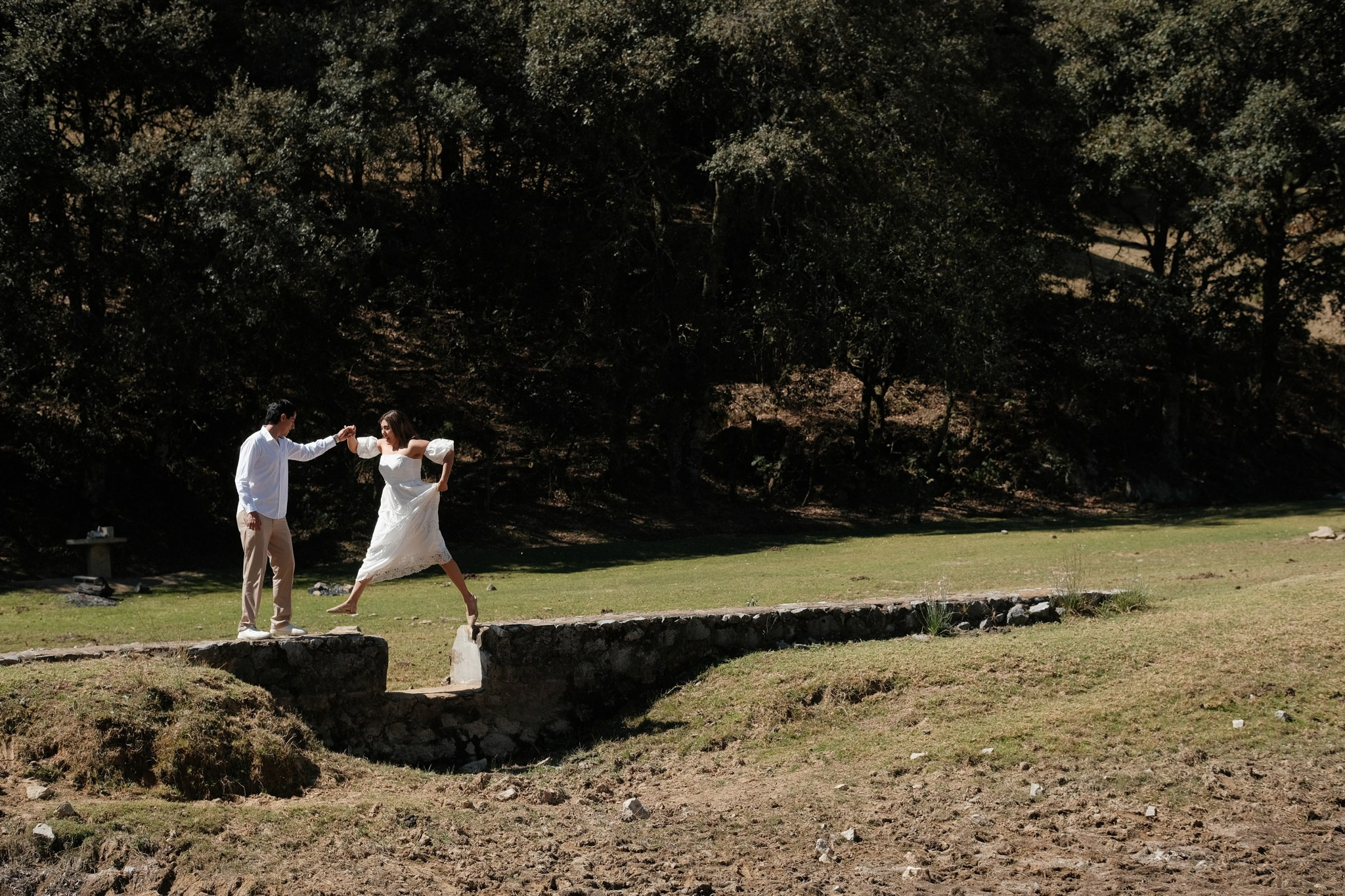 Tania y Christian: Sesión pre boda en Sierra de Álvarez. Fotógrafo de bodas
