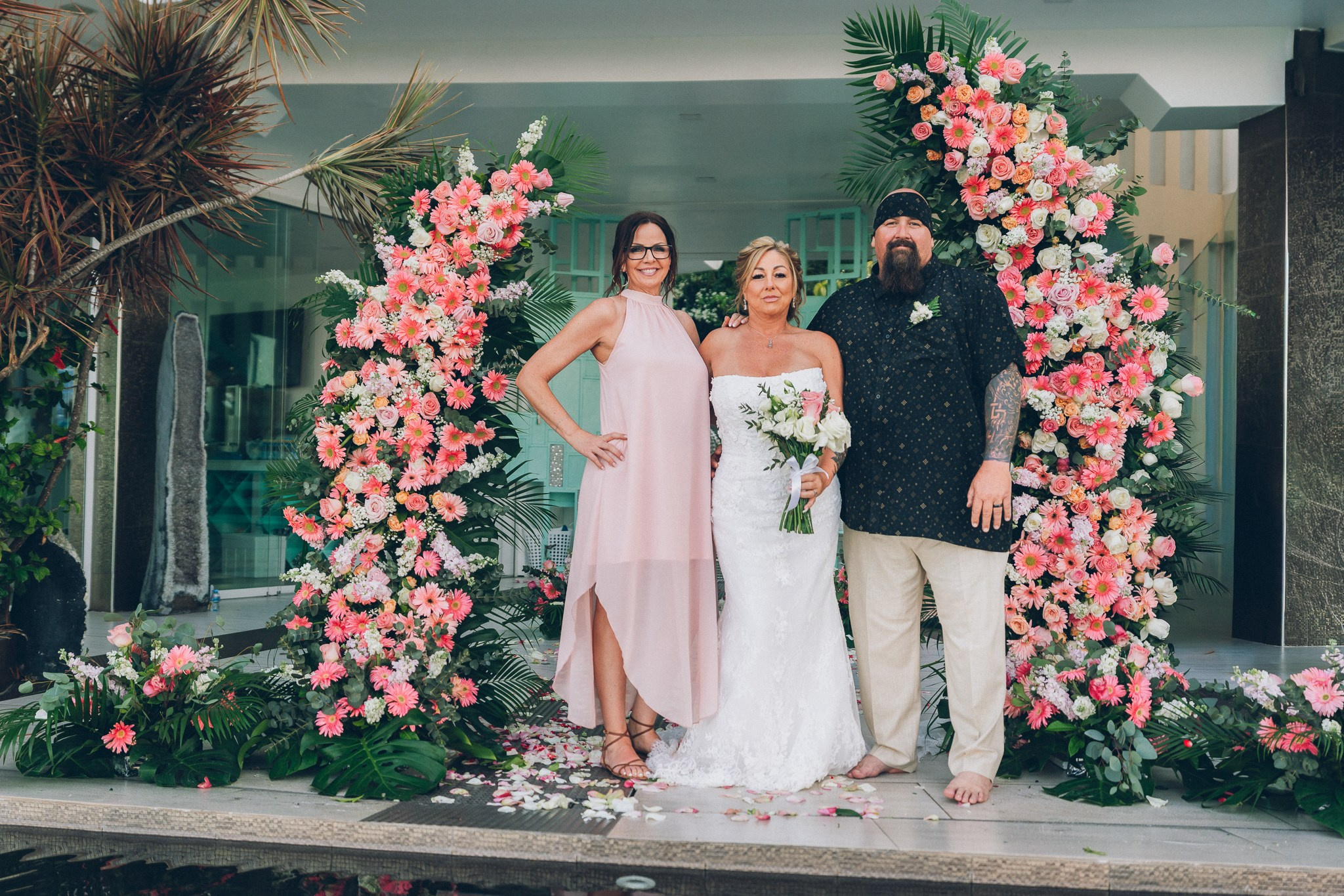 Elegant villa wedding ceremony overlooking the ocean in Koh Samui, Thailand