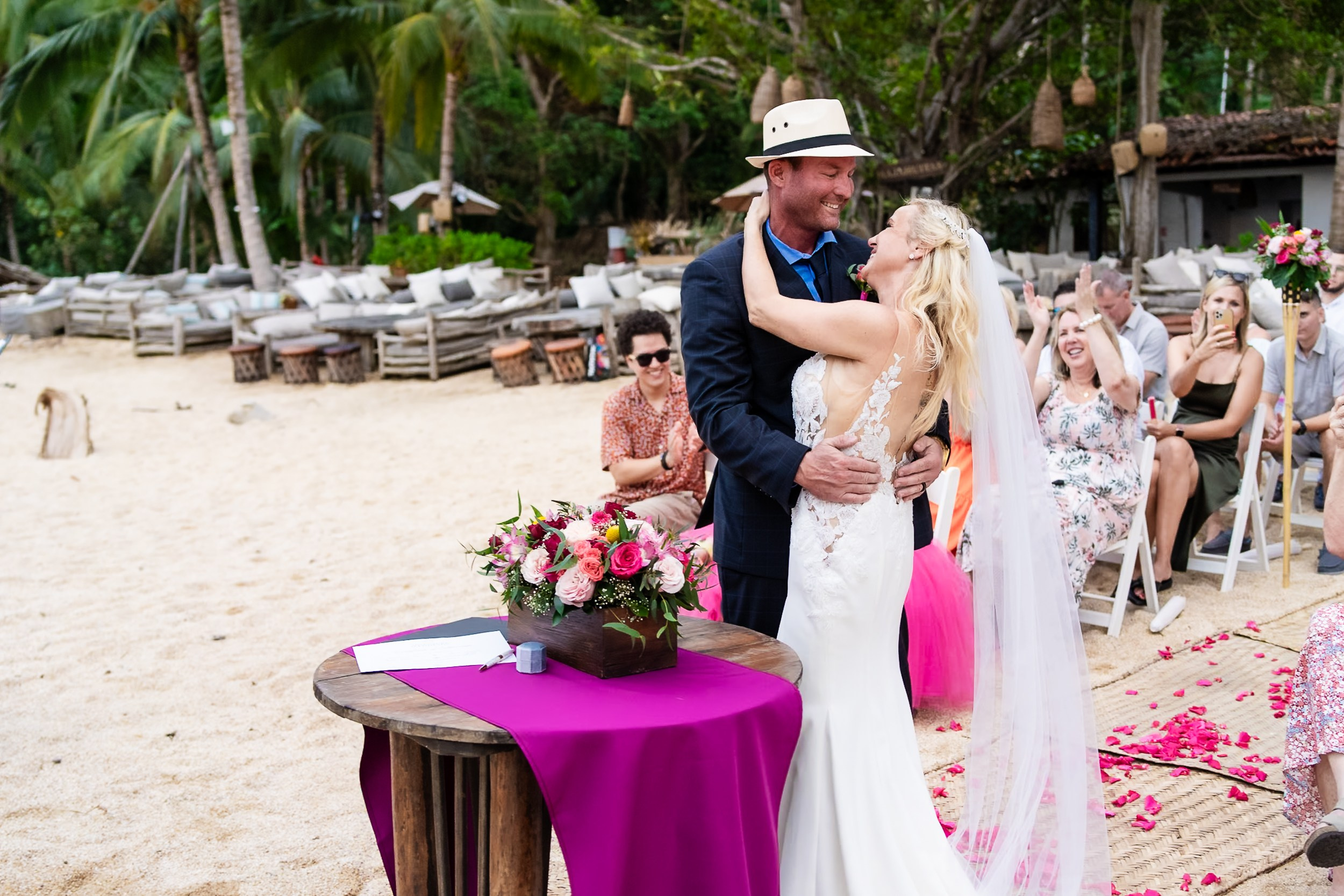 Aggie & Brian. Fotografía de Bodas Profesionales en Puerto Vallarta y Riviera Nayarit