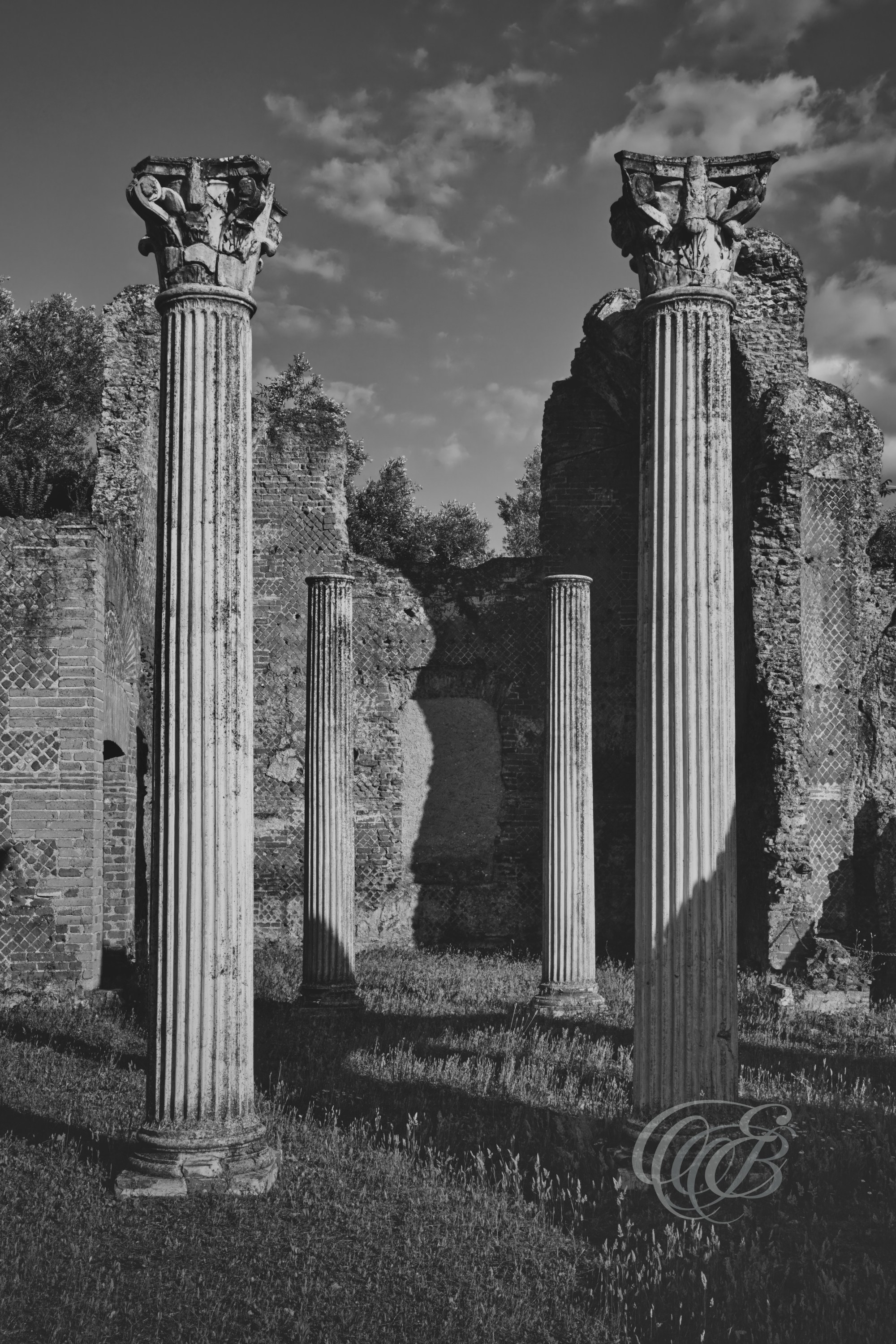 Rome Italy - Hadrian's Villa Golden Square - Eduardo Bartoli Fine Art Photography - Black and white fine art photograph of the Golden Square at Hadrian’s Villa in Rome, Italy – photography by Eduardo Bartoli.