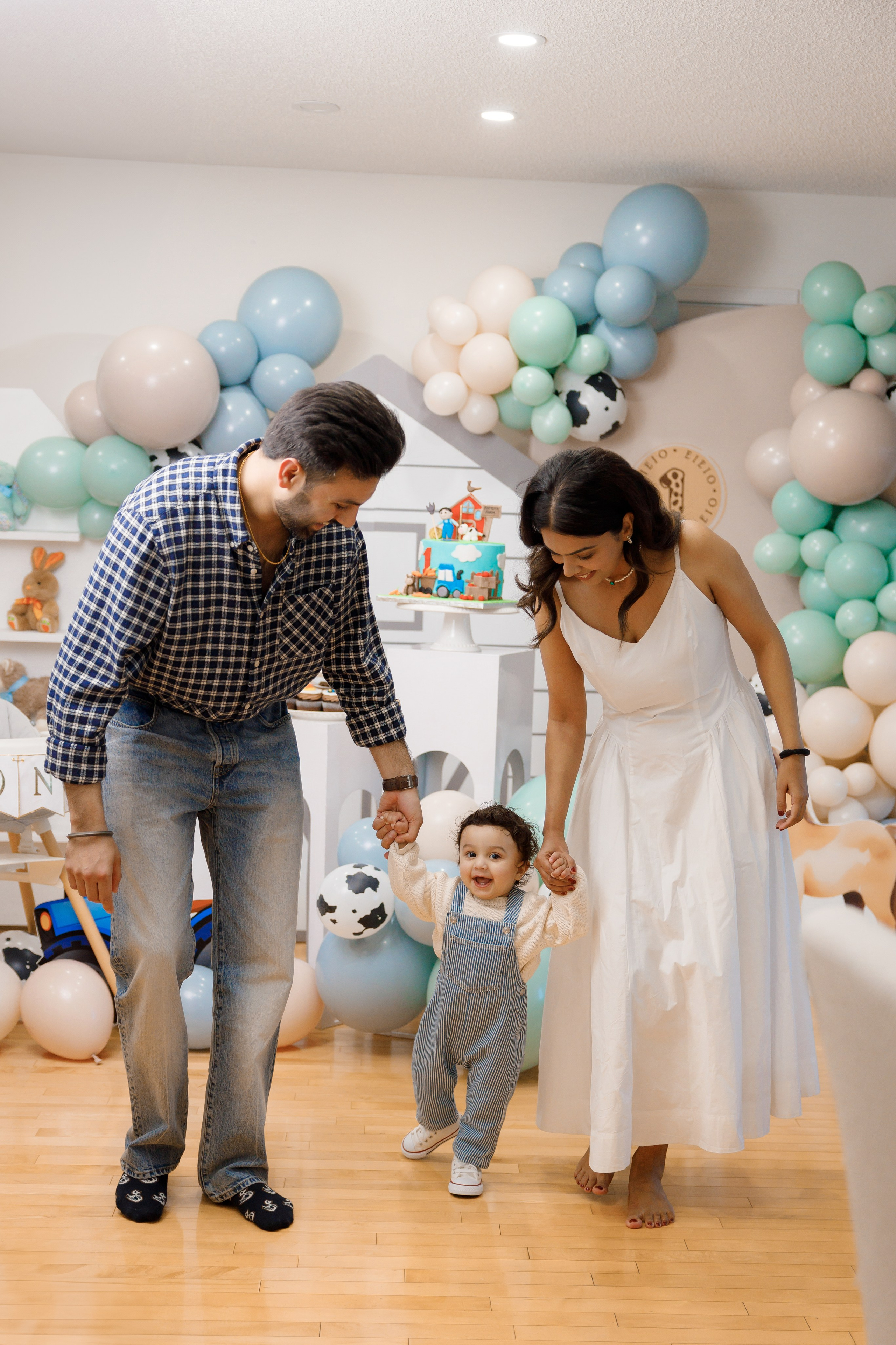 Fateh’s 1st birthday. Photographer Elvira Hryshchenko