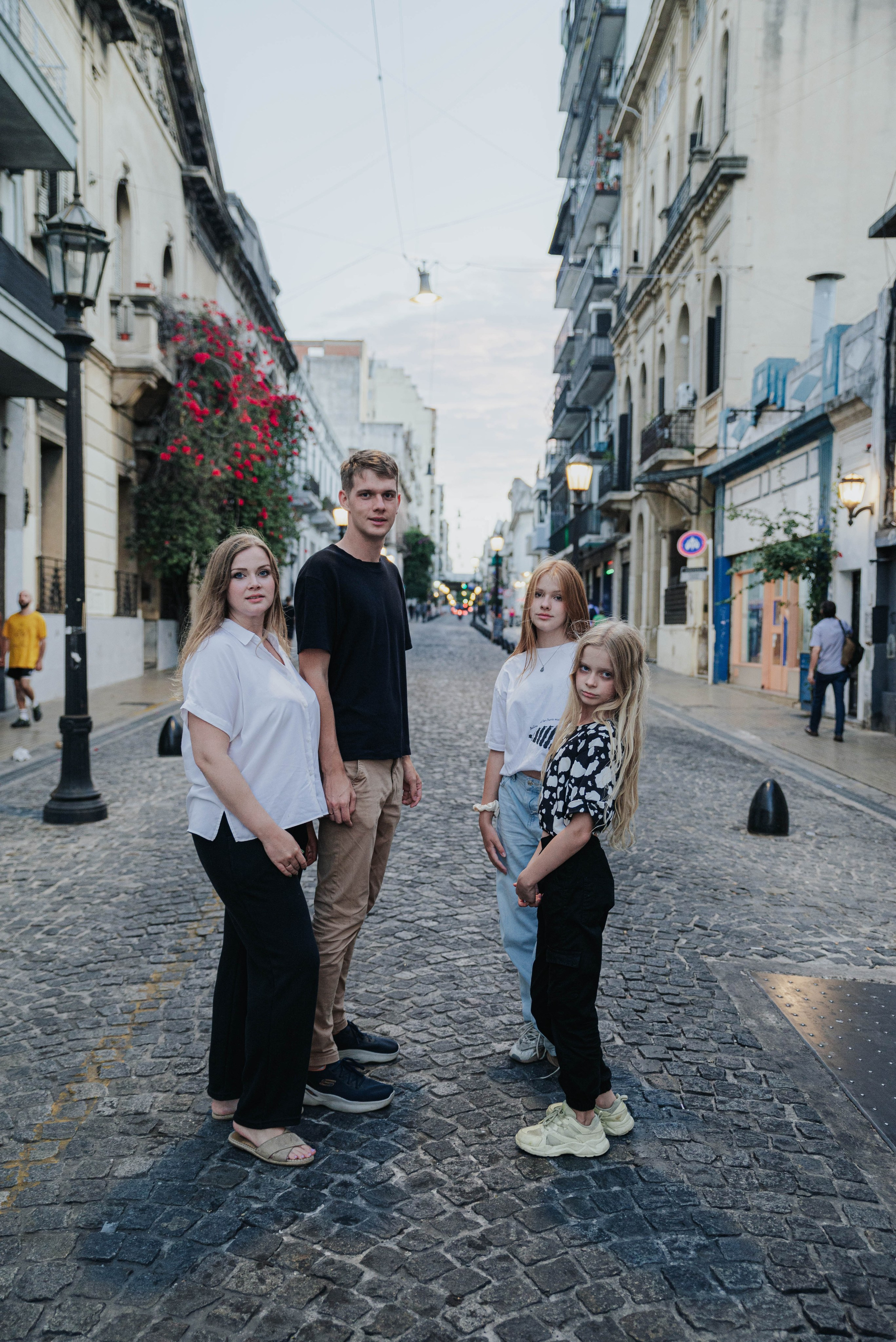 Guests from Mar del Plata. Photographer @elmirkami in the city of Buenos Aires