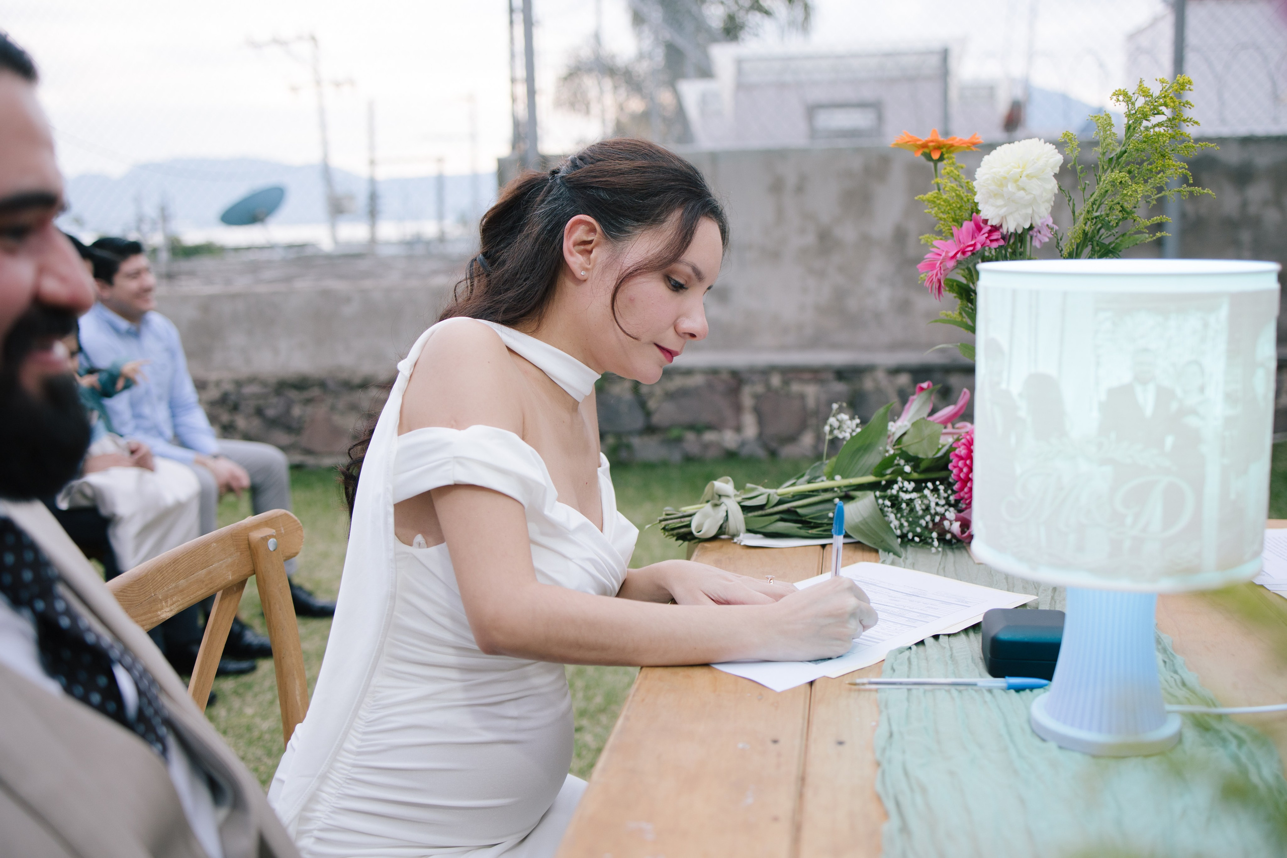Civil. Wedding Photographer Ruth Preciado