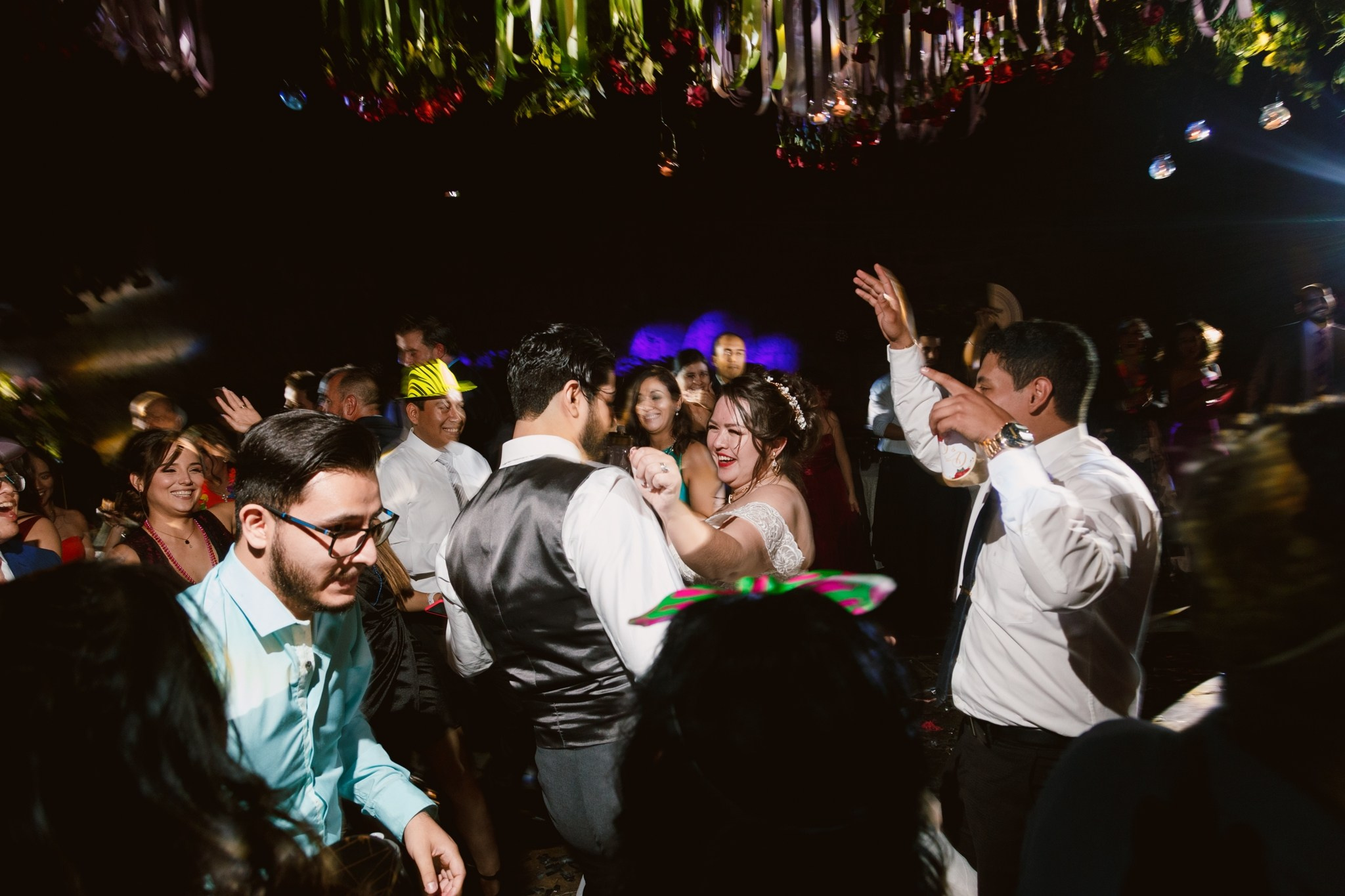 Sofía y Diego: Boda en San Luis Potosí - Parque norte. Fotógrafo de bodas