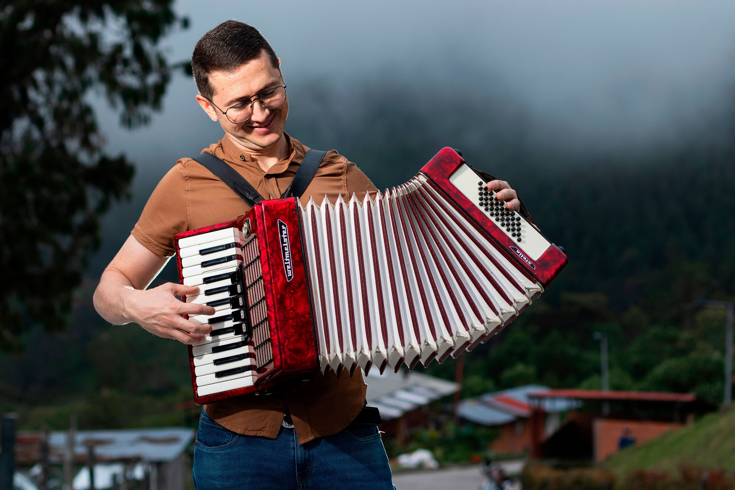 Fotógrafo de retratos fotógrafo de estilo de vida fotografía de locación fotografía de estudio sesión de fotos marca personal. Fotografía profesional para su evento y marca personal