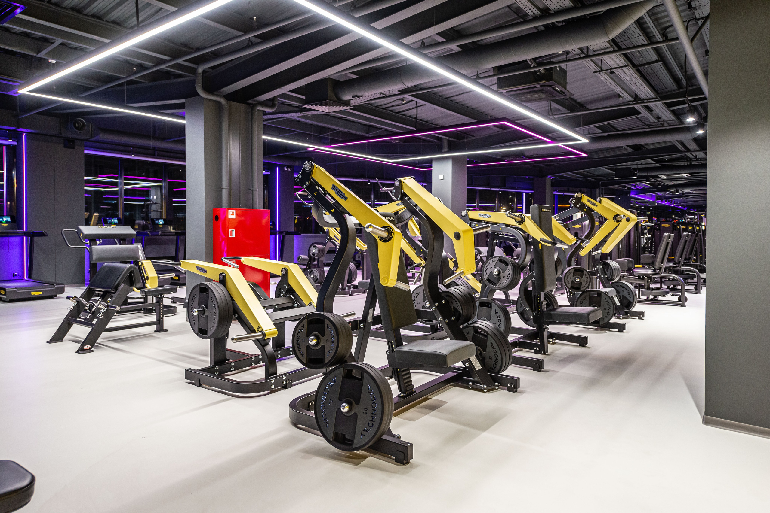 Фитнес-клуб DDX Fitness в Некрасовке. FOTÓGRAFO MÉXICO QUINTANA ROO