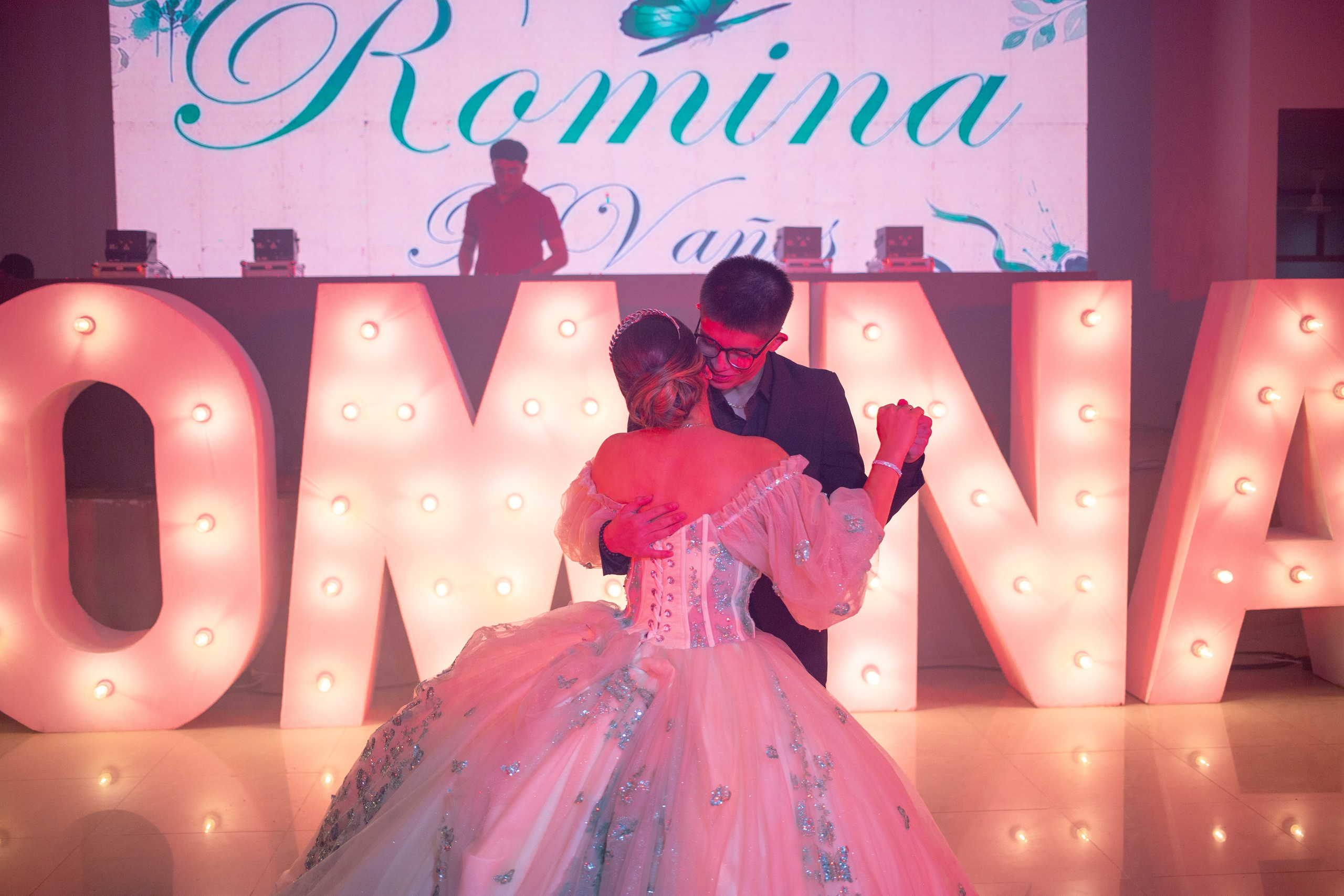 XV AÑOS ROMINA. Simón Enríquez Studio
