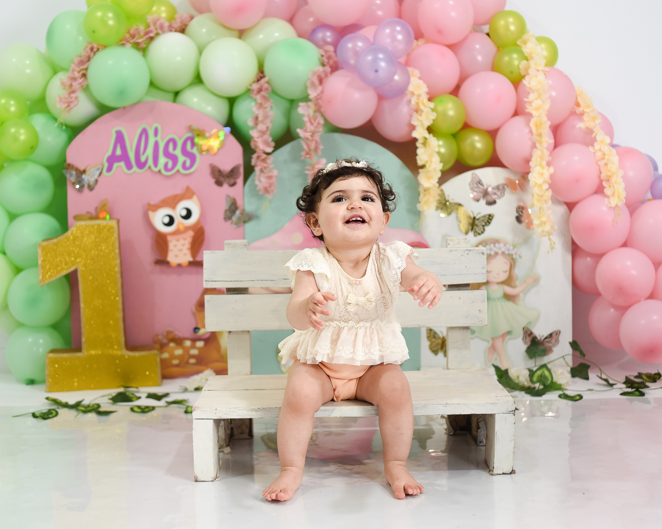 Sesión 1er año de Aliss. Temática: Bosque encantado. Fotografo de casamiento en misiones y fotógrafo de familia  Posadas