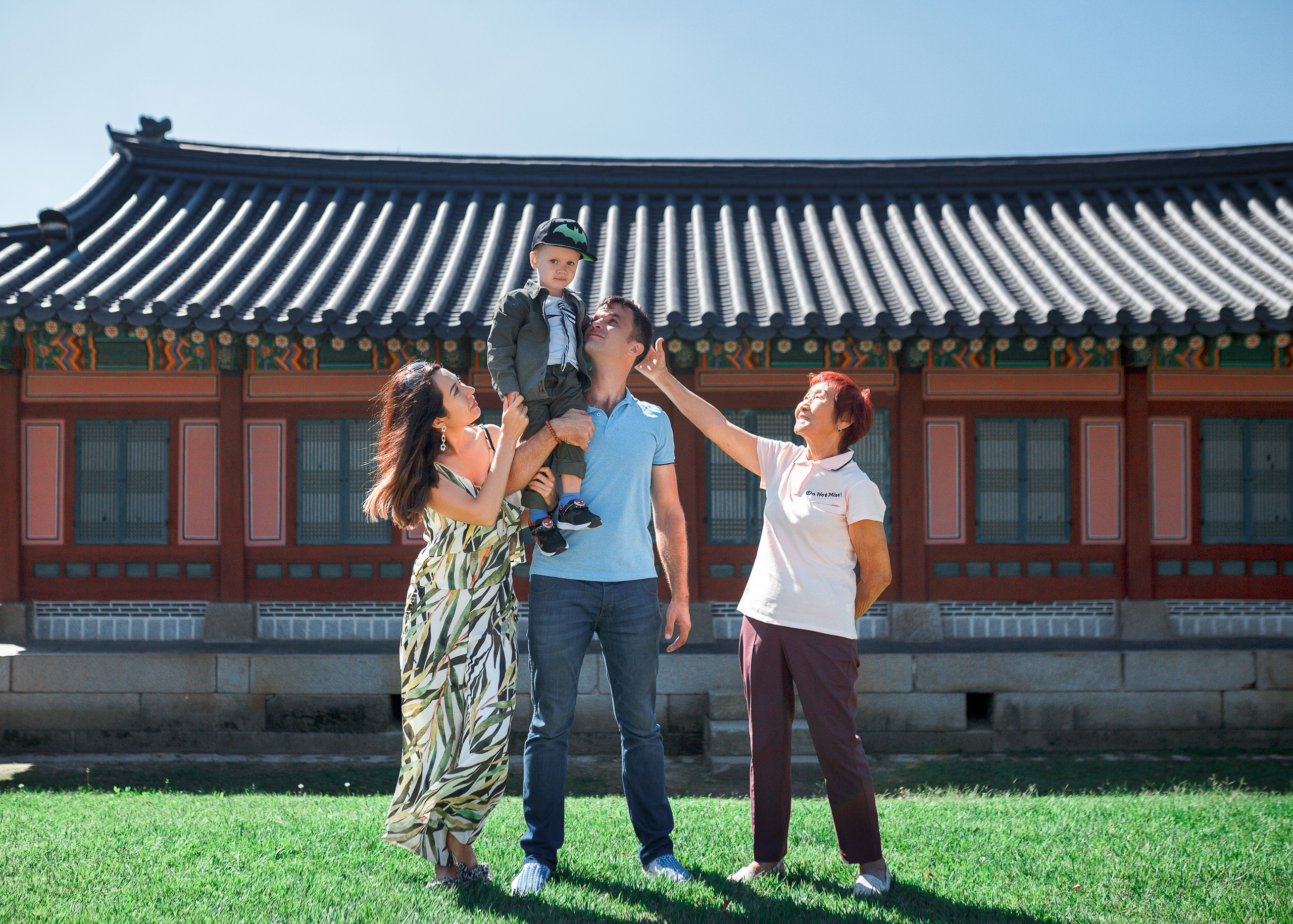 Sunshine Family. Portrait photographer in South Korea Olga Lian