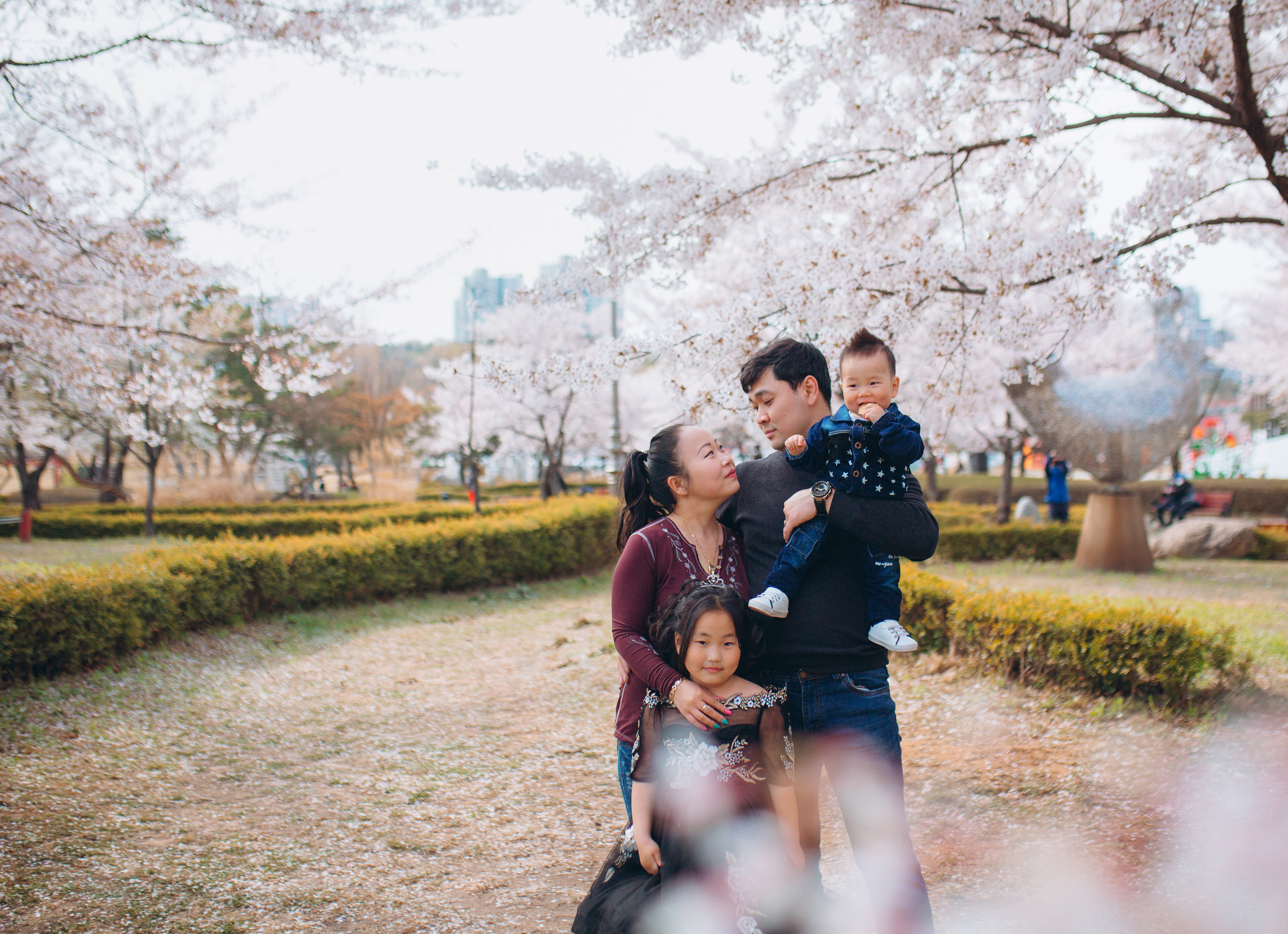 Kirill — 1 year. Portrait photographer in South Korea Olga Lian