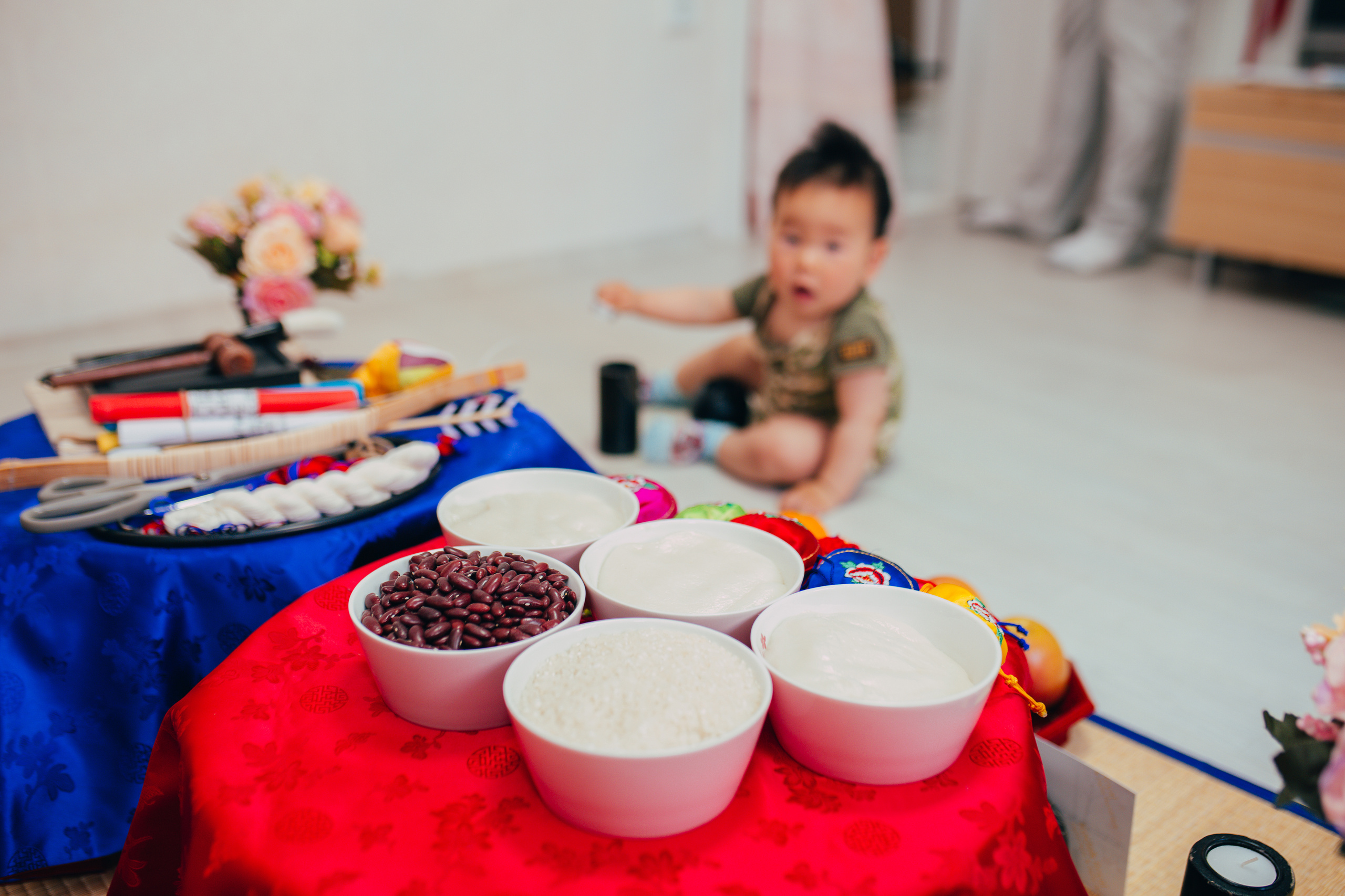 Kirill — 1 year. Portrait photographer in South Korea Olga Lian