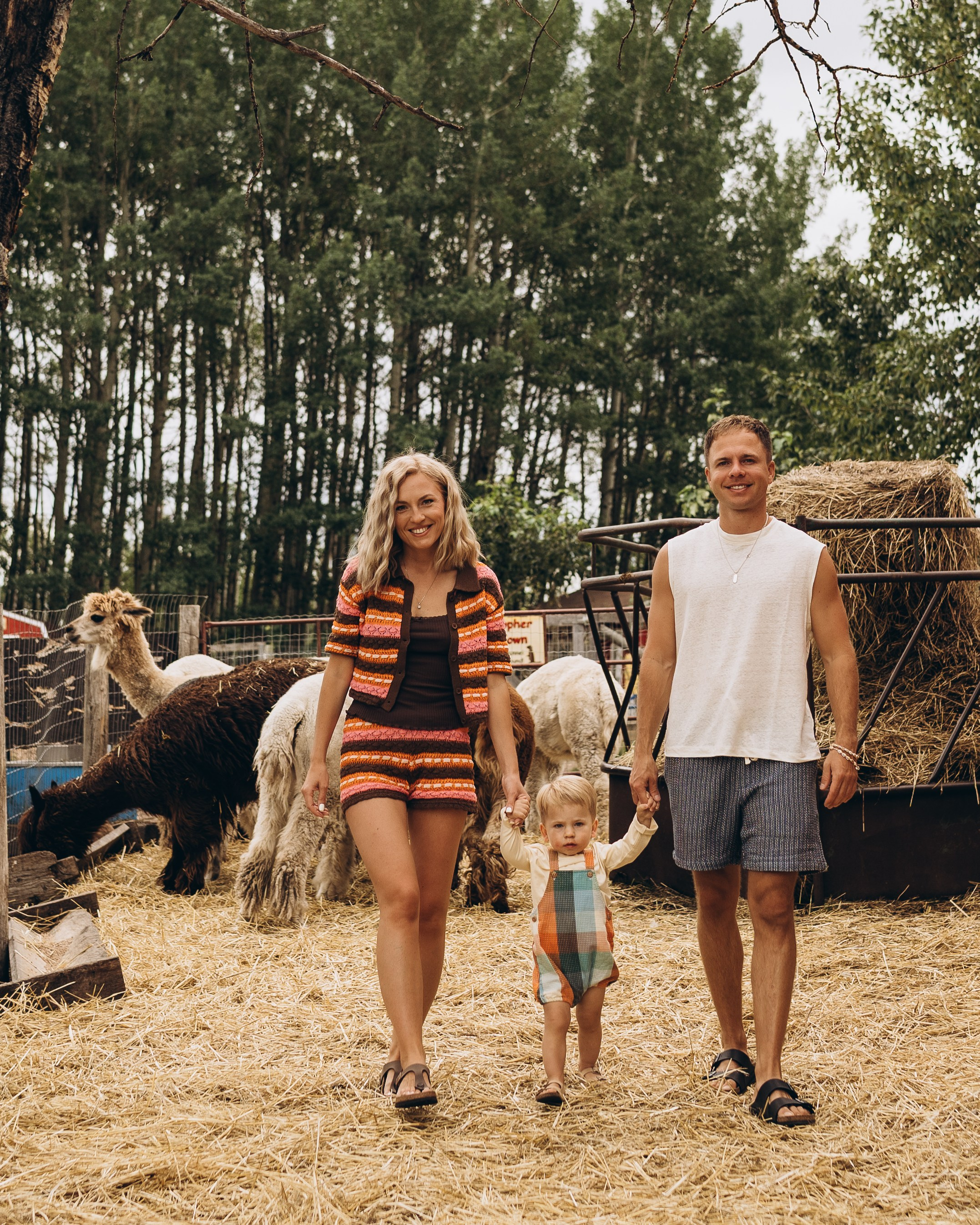 Roksolana & fam. Calgary Wedding & Lifestyle Photographer — Yevhen Polishchuk