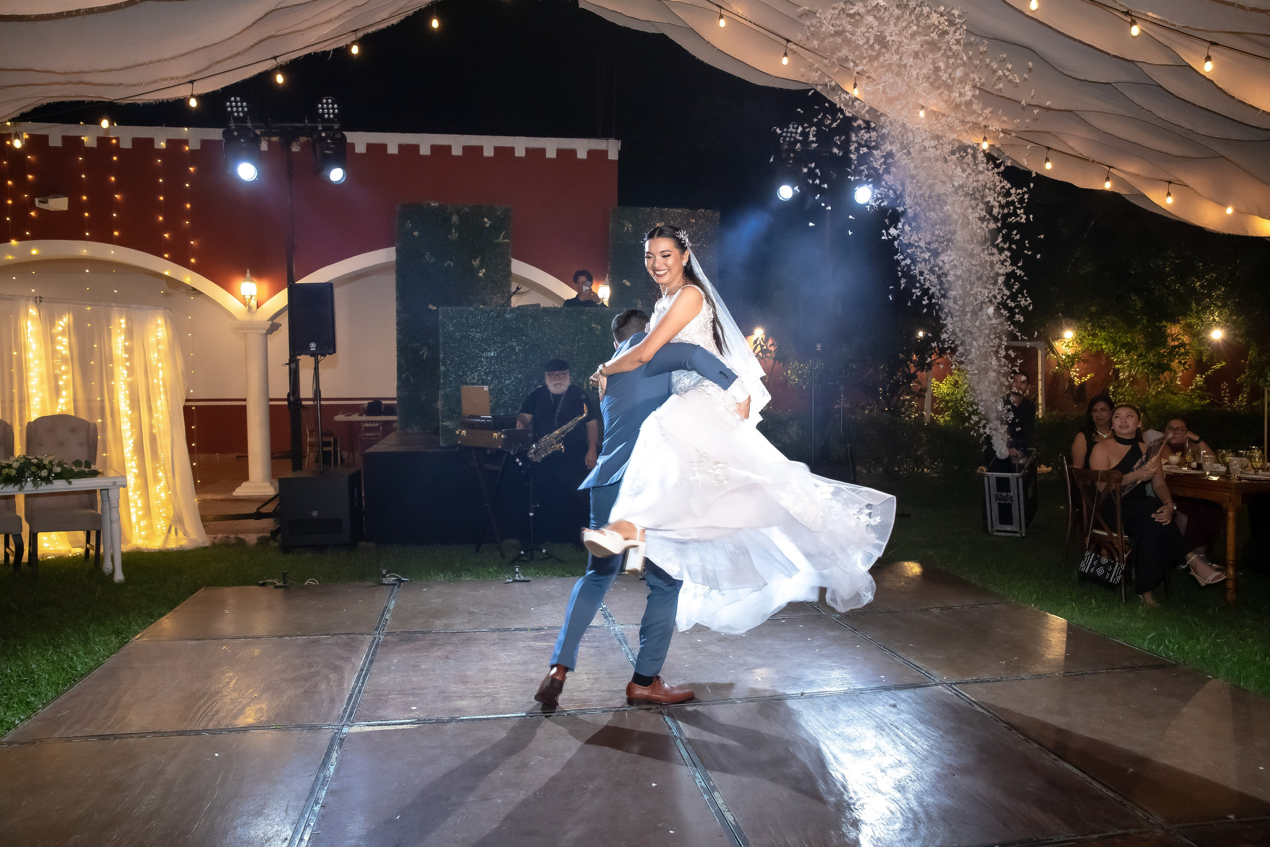 Delta & Cesar. Simón Enríquez Studio