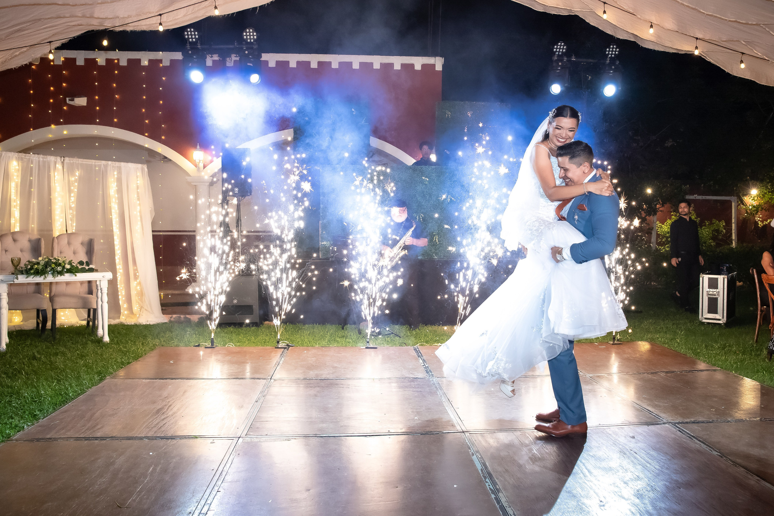 Delta & Cesar. Simón Enríquez Studio