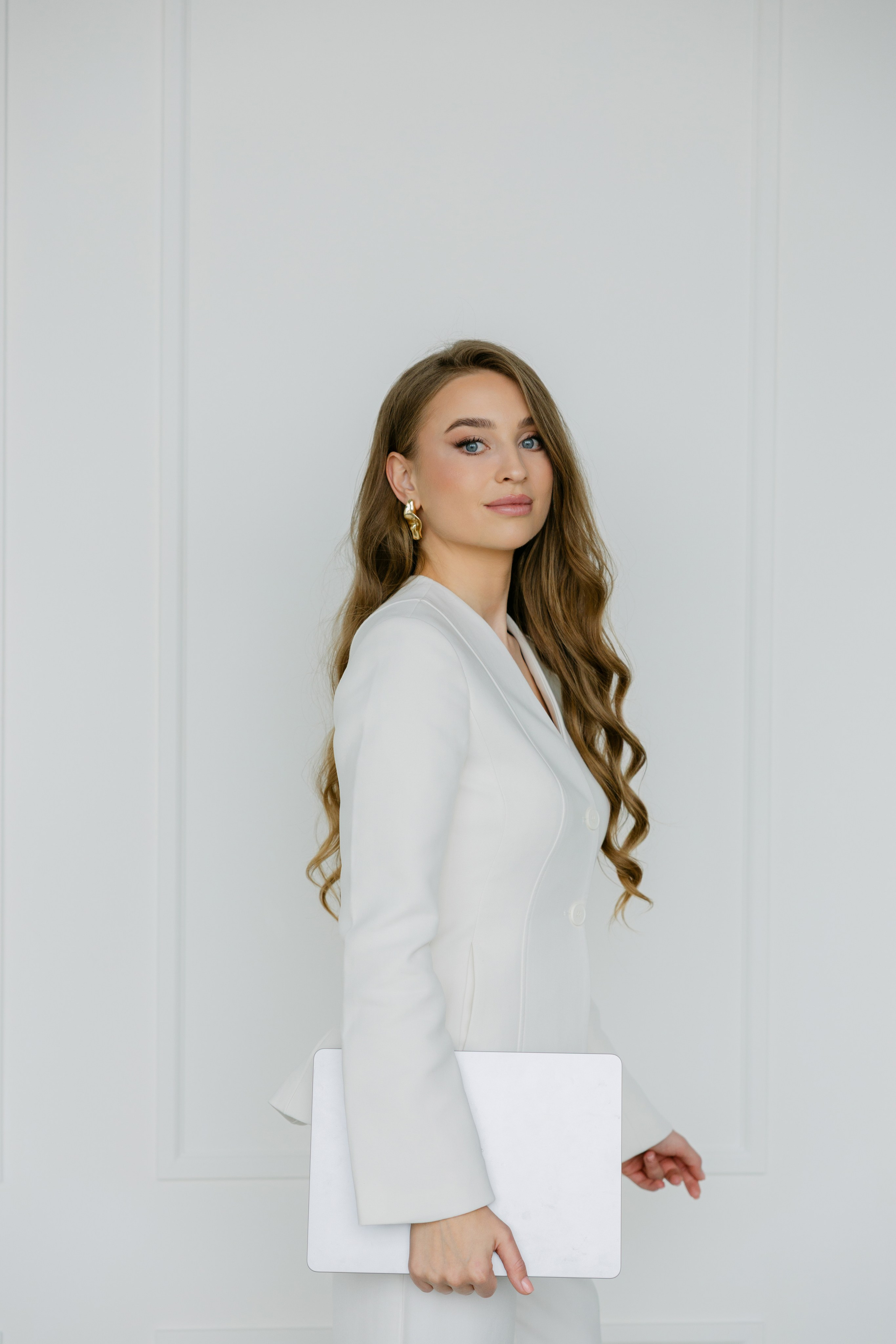 Aesthetic Specialist. Photographer Elvira Hryshchenko