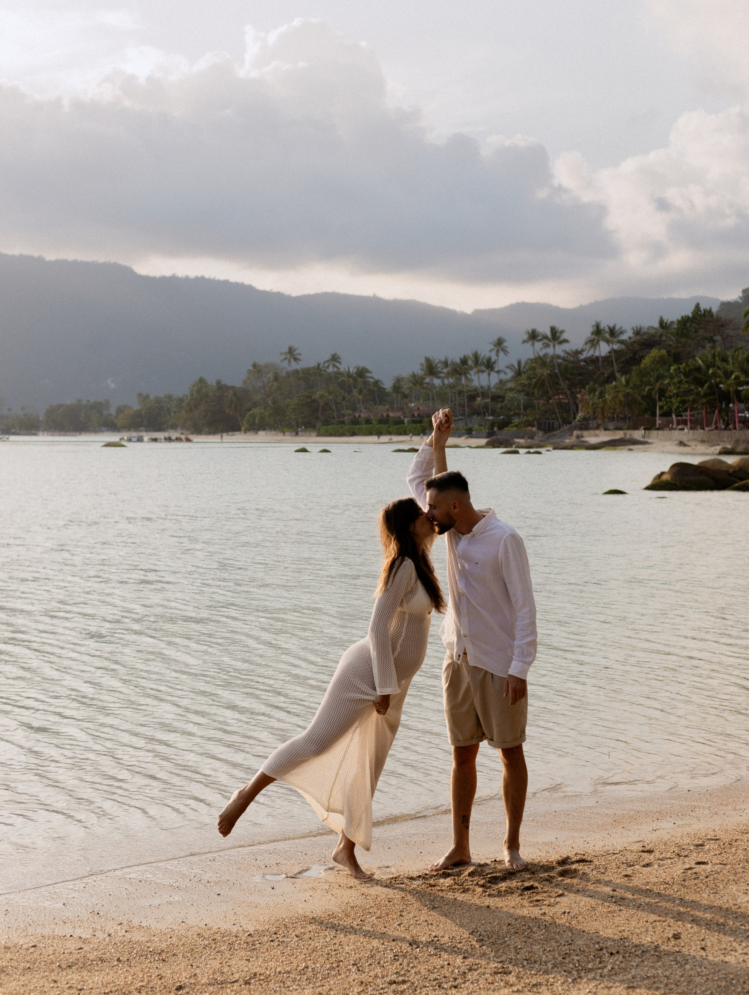 LOVE — STORY. Photographer on Koh Samui Elena