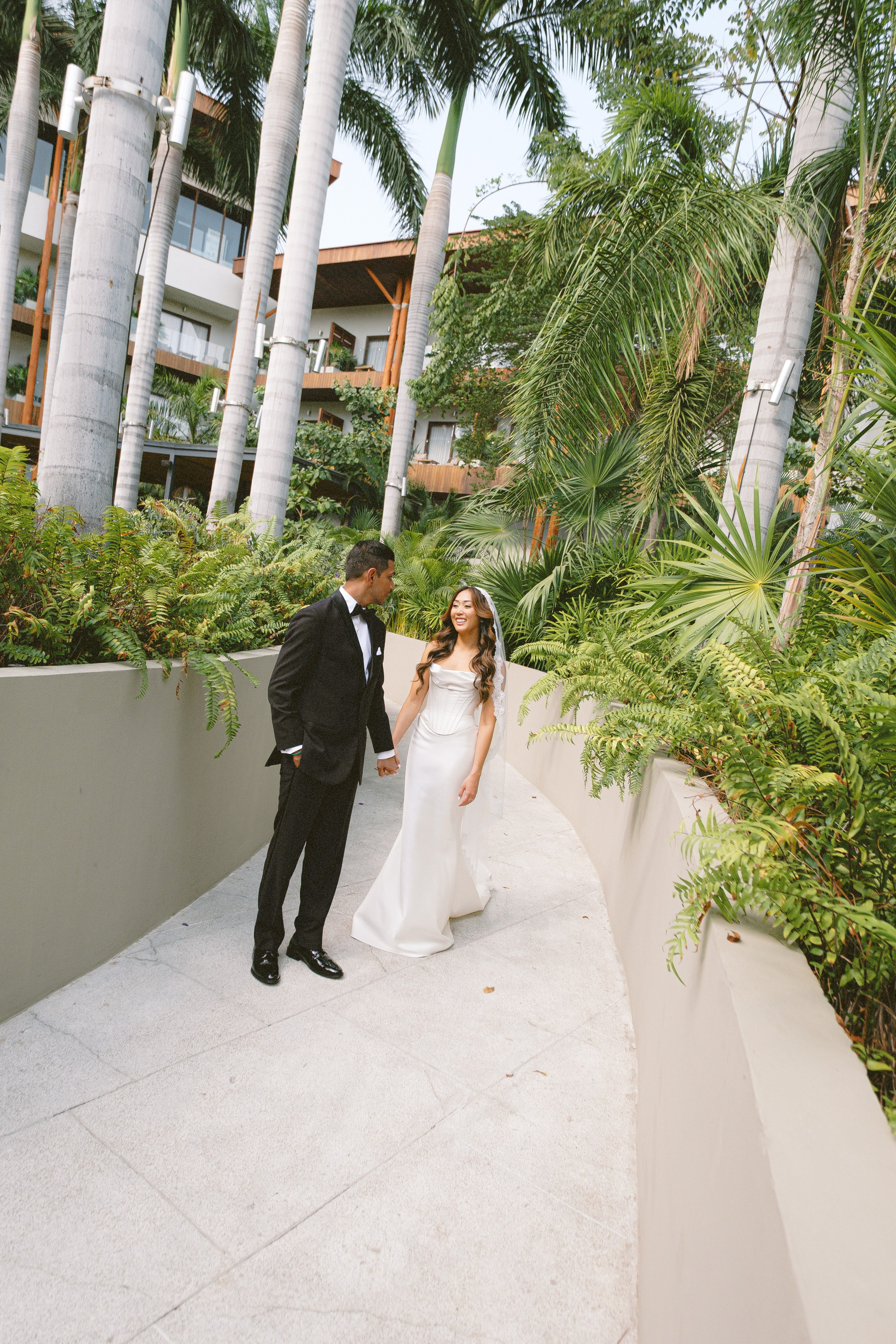 Tori & Keyur. Sayulita Wedding Photographer, Puerto Vallarta, Cabo