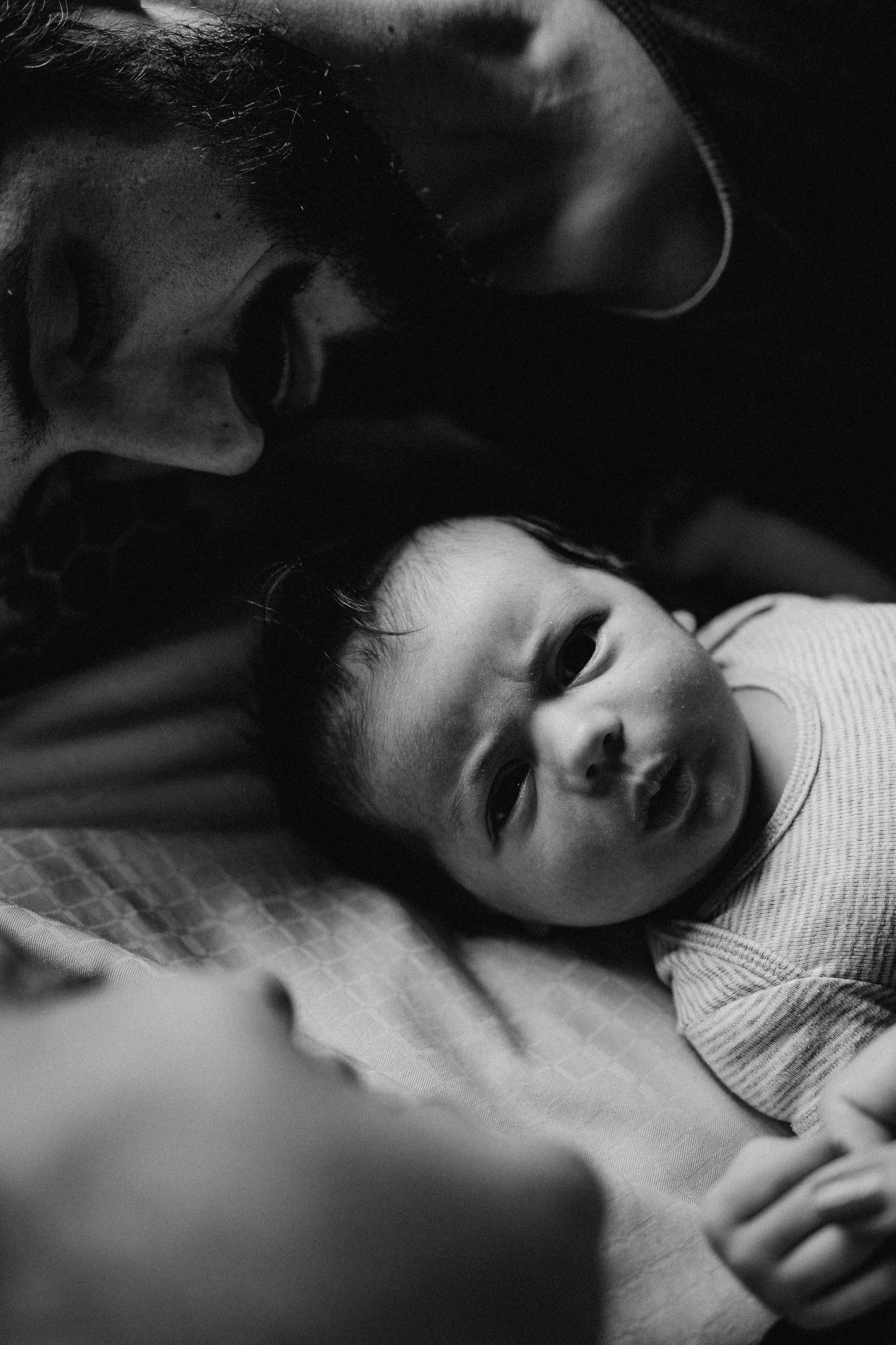 Luca’s 1 month. Fotografa documental de familia e nascimento em Florianópolis SC Daria Ermolaev