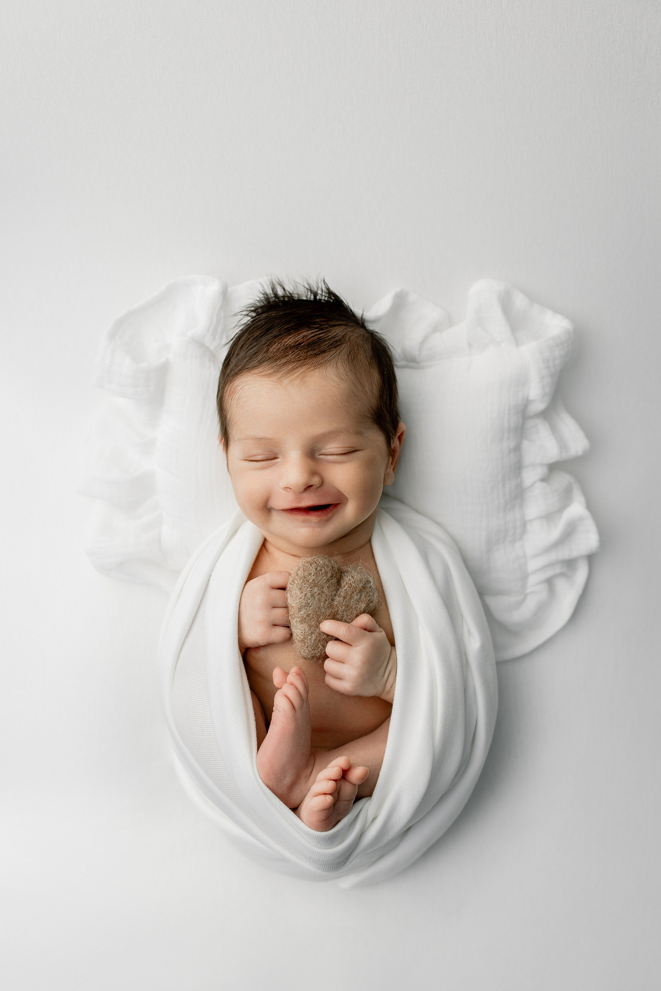 5–20 Days Newborn Photography in Toronto. Iana Banana | Toronto Maternity, Newborn & Family Photographer