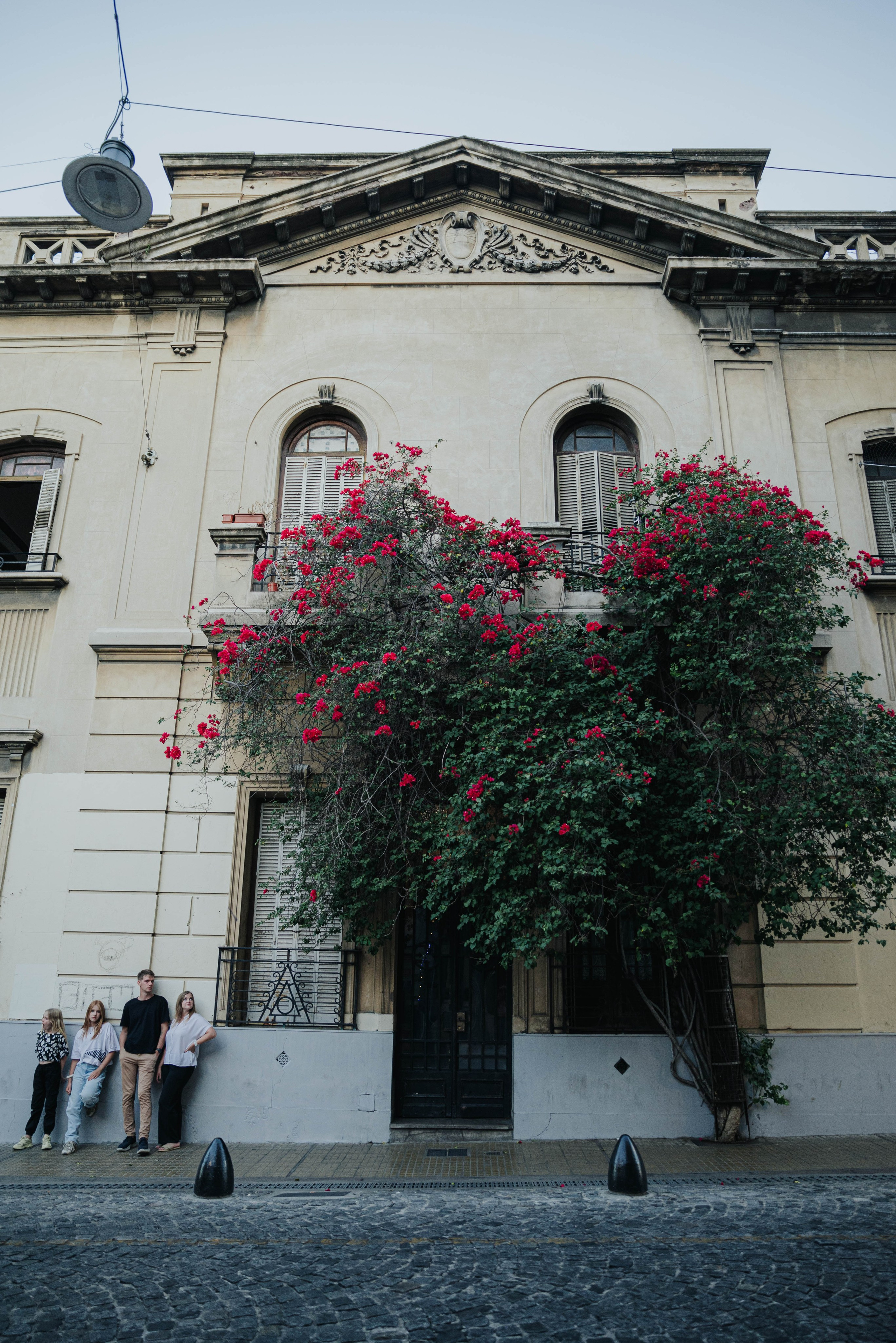 Guests from Mar del Plata. Photographer @elmirkami in the city of Buenos Aires