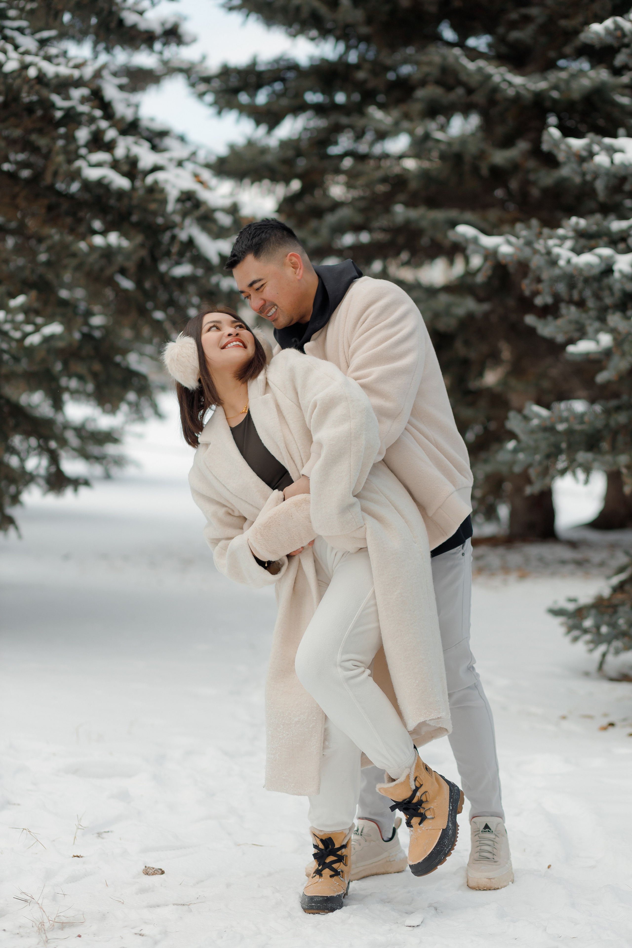Family winter story. Photographer Elvira Hryshchenko