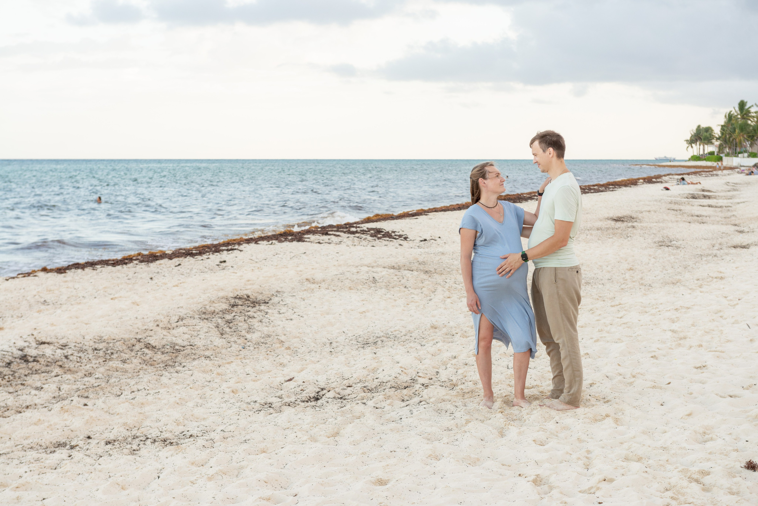 Family Maternity Photoshoot: Waiting for a New Miracle. PHOTOGRAPHER QUINTANA ROO