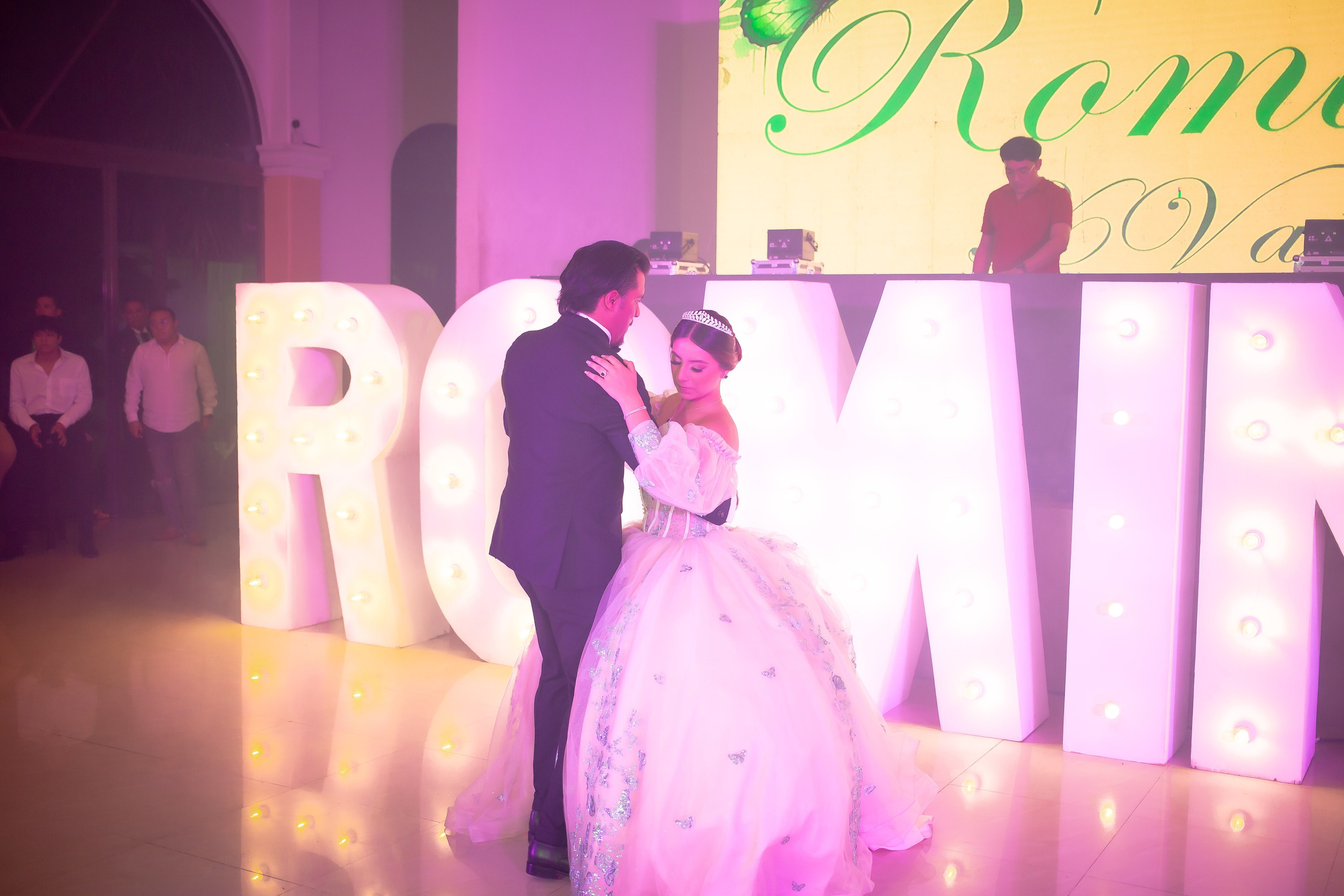 XV AÑOS ROMINA. Simón Enríquez Studio