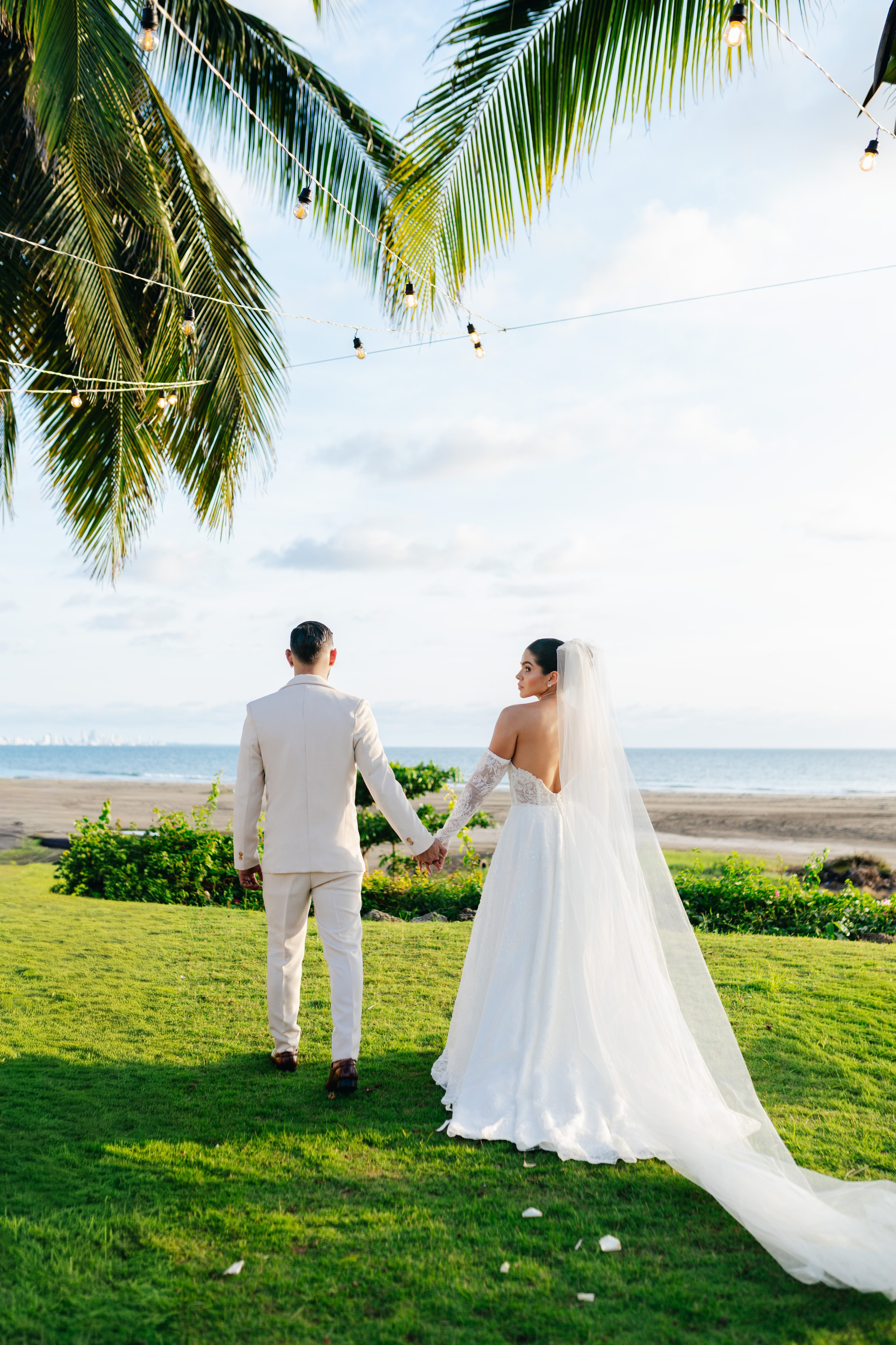 Boda en playa Cartagena | Gaby & Juan. Fotógrafo profesional de Bodas Documental en Barranquilla, Cartagena y Santa Marta | Morada Photography