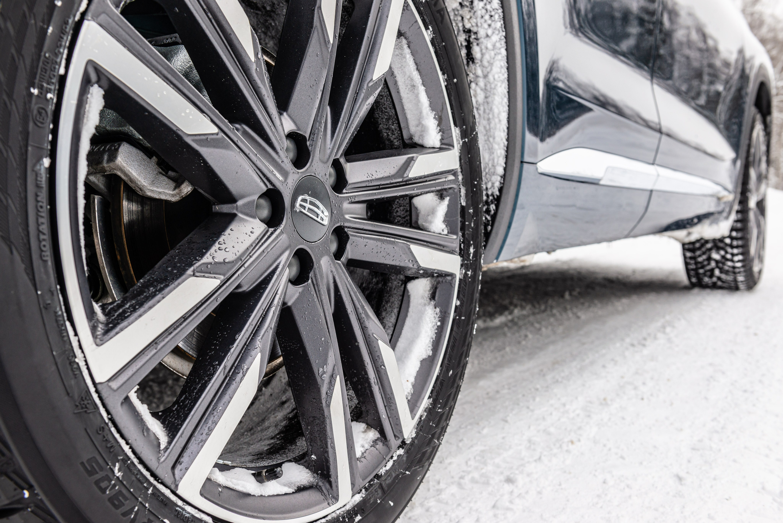 Автомобильная фотосъемка Geely Monjaro. PHOTOGRAPHER QUINTANA ROO