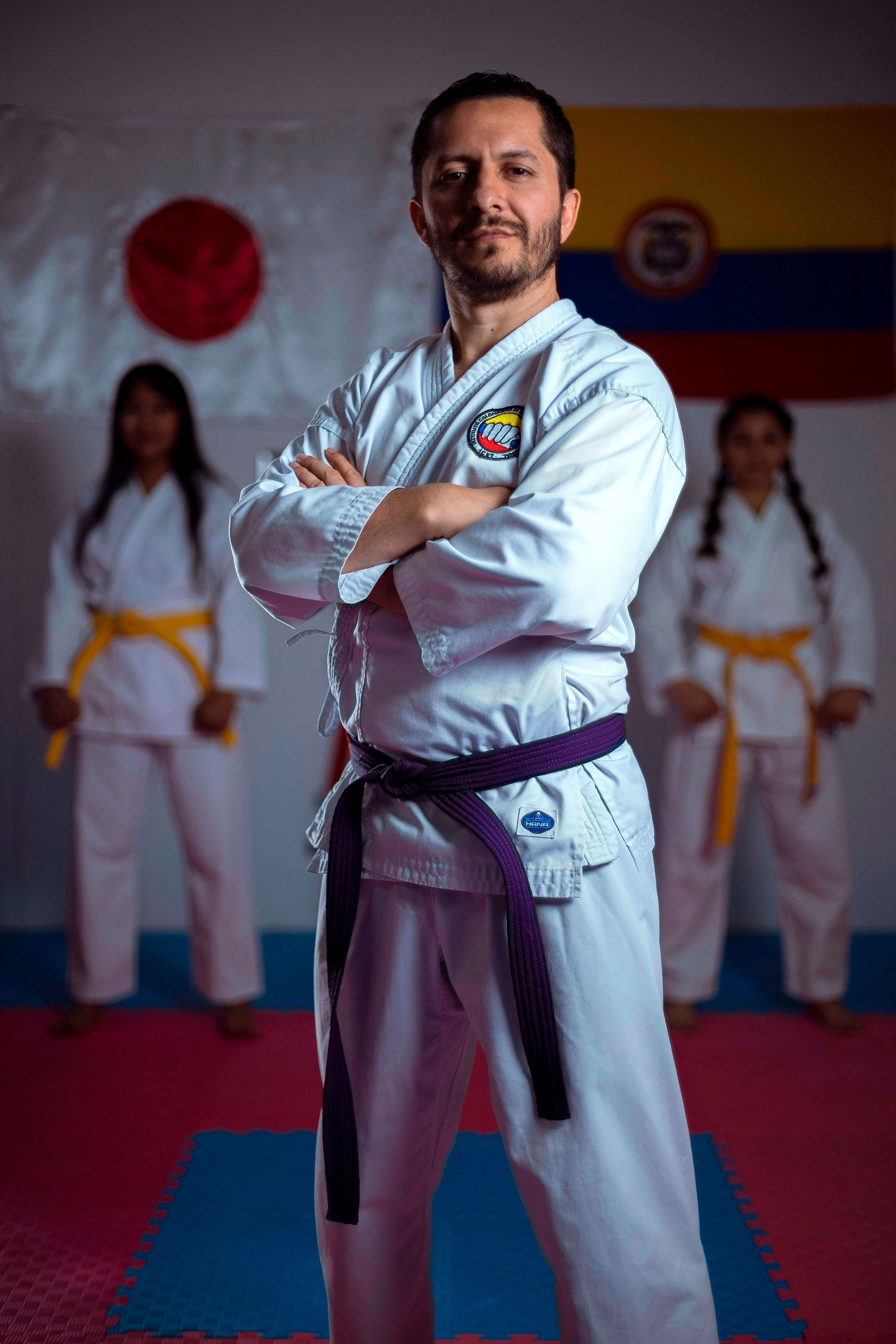 Fotógrafo de retratos fotógrafo de estilo de vida fotografía de locación fotografía de estudio sesión de fotos marca personal. Fotografía profesional para su evento y marca personal