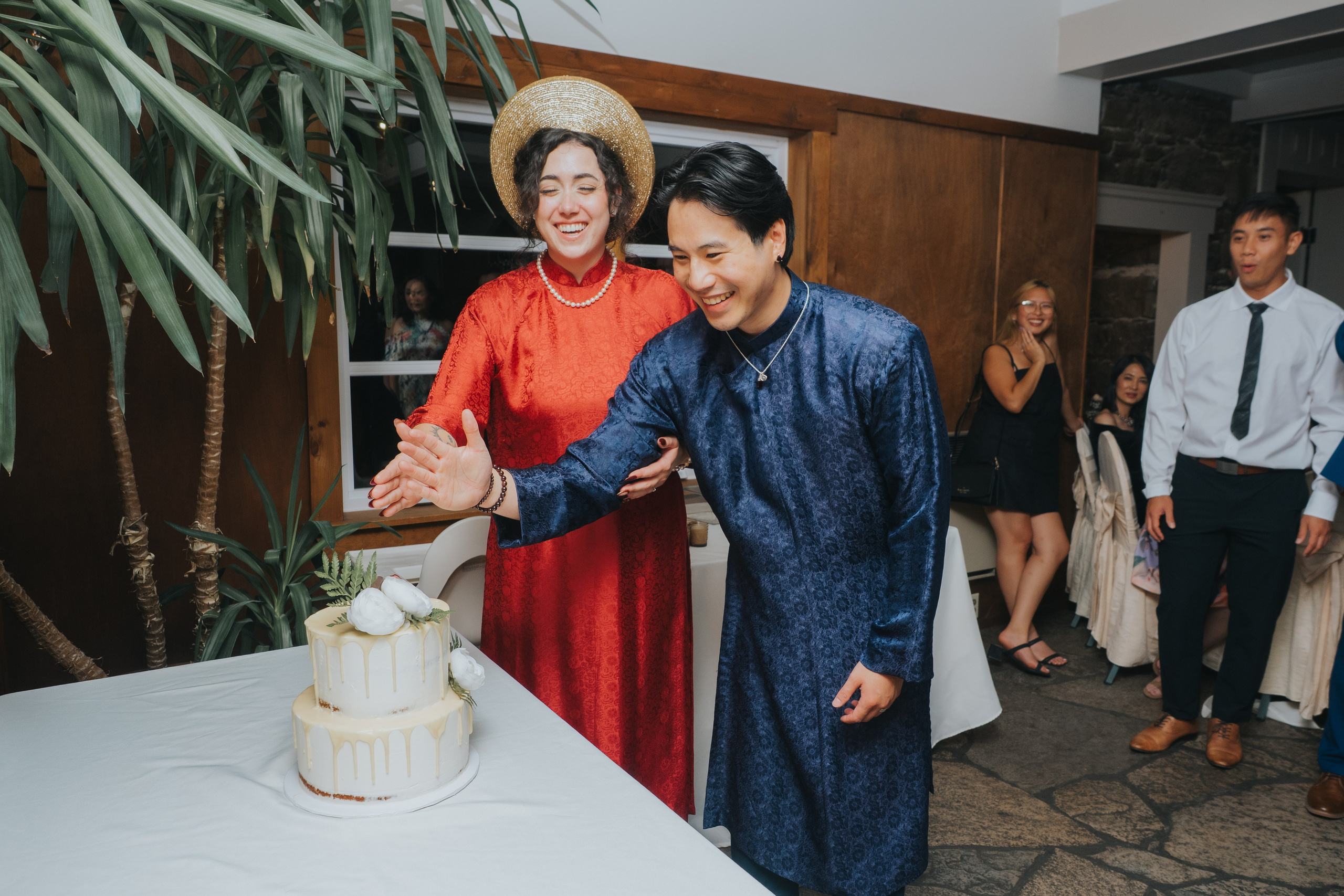 Camille & Dinh. Wedding and Family Photography Montreal Muriel Oe Photo