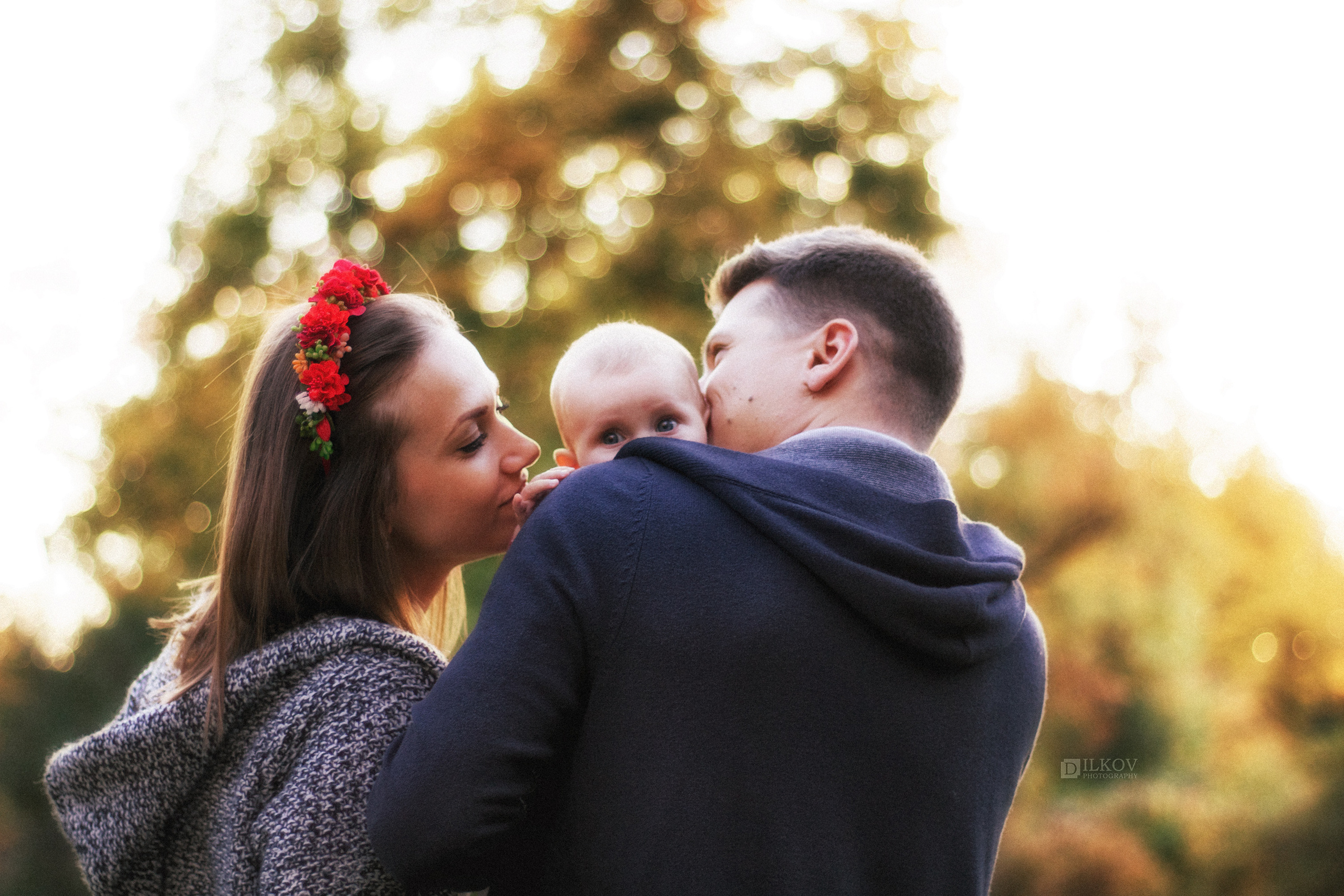 Smiling family of three in nature outdoor photo session, Dimitri Ilkov photography, Edmonton